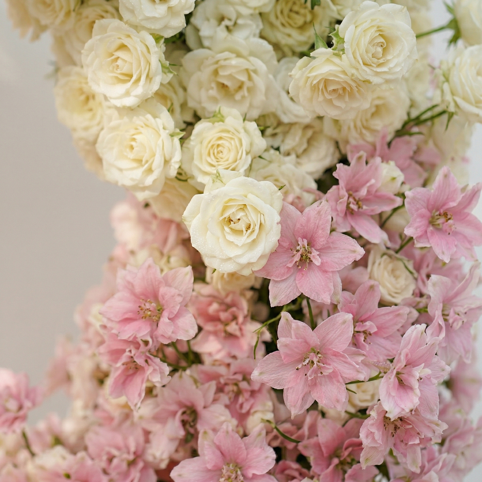 Florien: Heart-Shaped Pink and White Silk Rose Flower Arch Floral Arrangement for Dreamy Weddings &amp; Parties