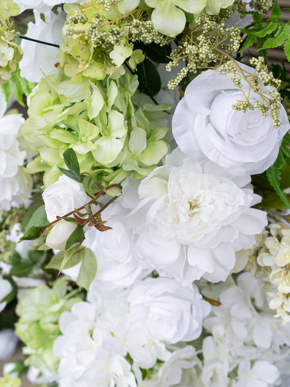 Galene: White and Green Rose Calla Lily Wedding Background Arch Pillar Decorative Flower Row Excluding Frame