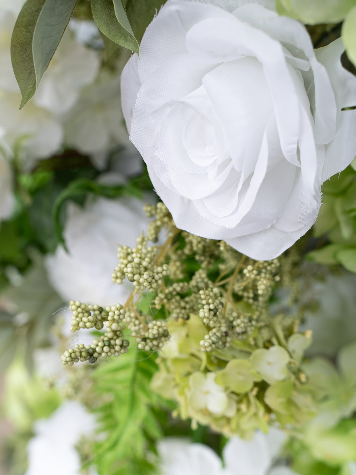 Galene: White and Green Rose Calla Lily Wedding Background Arch Pillar Decorative Flower Row Excluding Frame