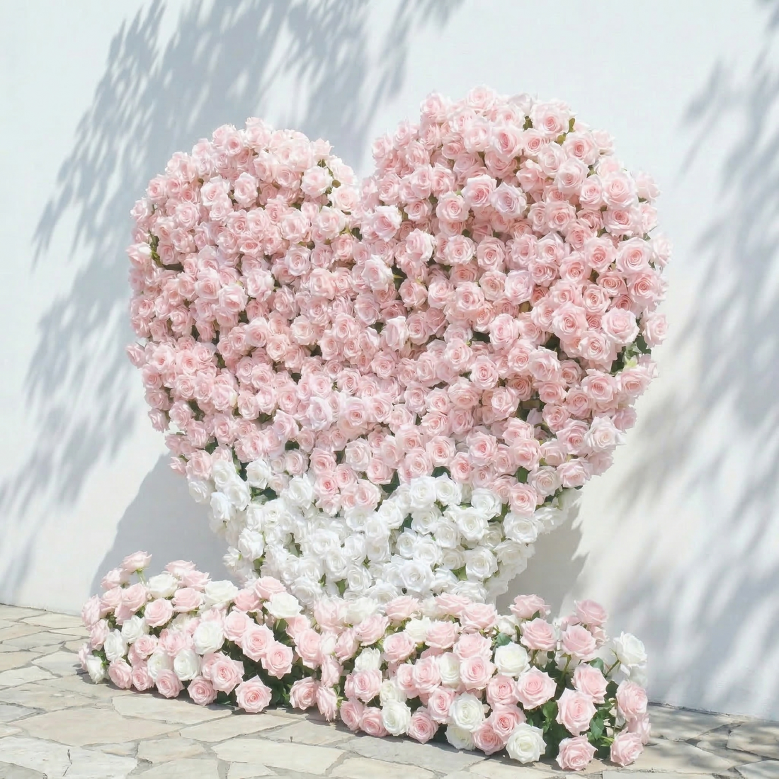 Ismira：3D Dreamy Pink &amp; Ivory Heart-Shaped Aritificial Floral Backdrop for Sweet Proposals &amp; Weddings