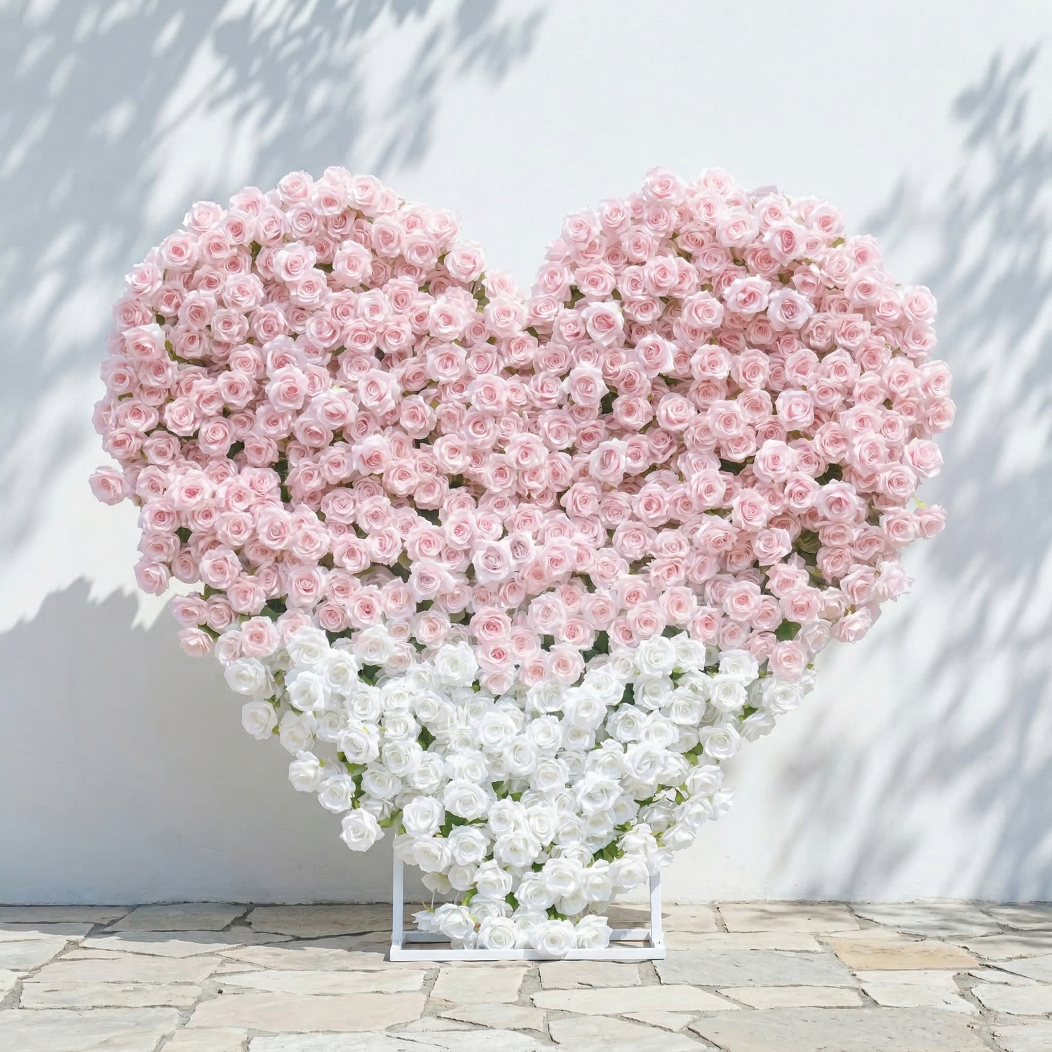 Ismira：3D Dreamy Pink &amp; Ivory Heart-Shaped Aritificial Floral Backdrop for Sweet Proposals &amp; Weddings