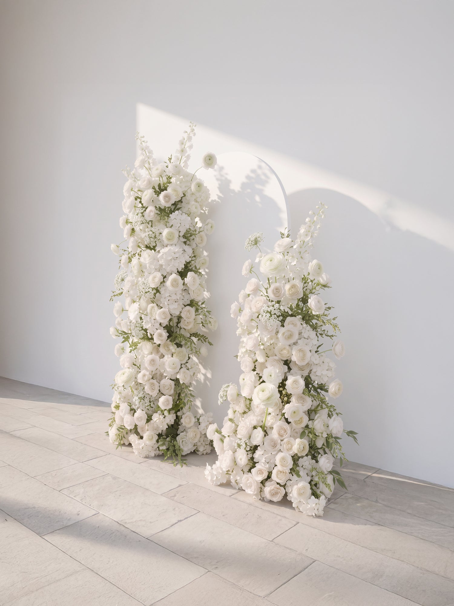 Karelie:  Wedding Background Arch Pillar Decorative Flower Row Excluding Frame — right view
