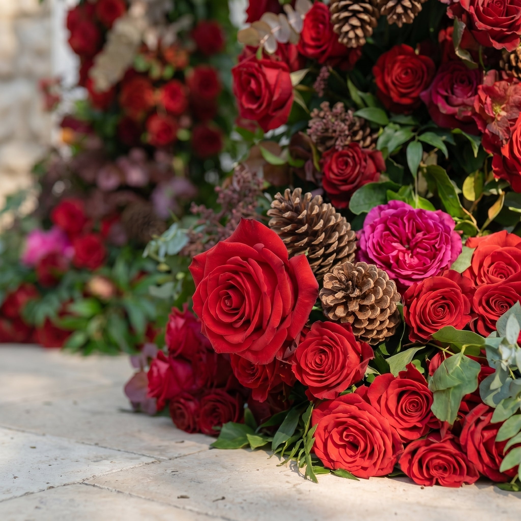 Marellyn Horn Arch: Luxury Floral Arch with Red Roses and Greenery Flower Arch for Garden Weddings&amp;Chrismas Events Decoration Incuding Frame