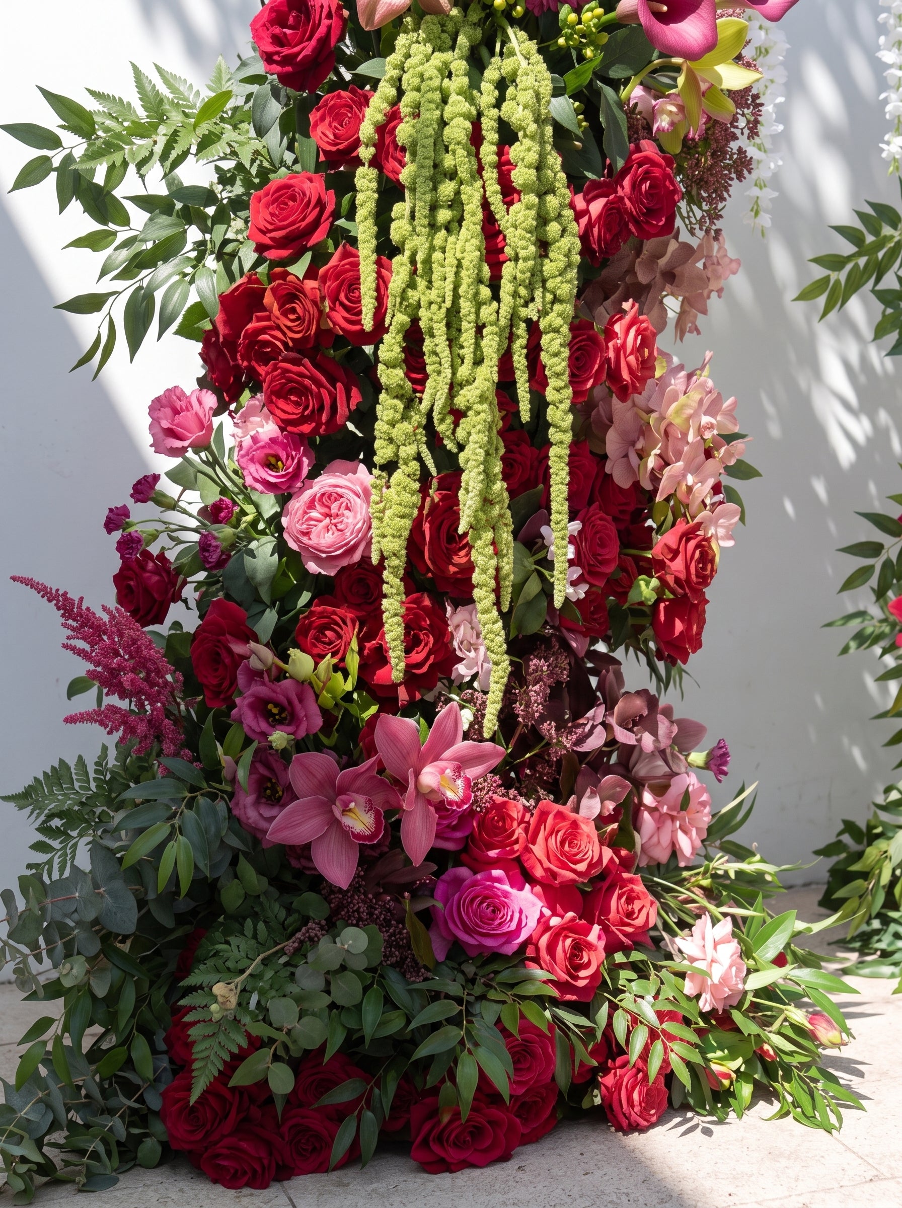 Marelmira Luxury Horn Shaped Flower Arch with Frame for Wedding Party Event Backdrop Decoration — floral detail