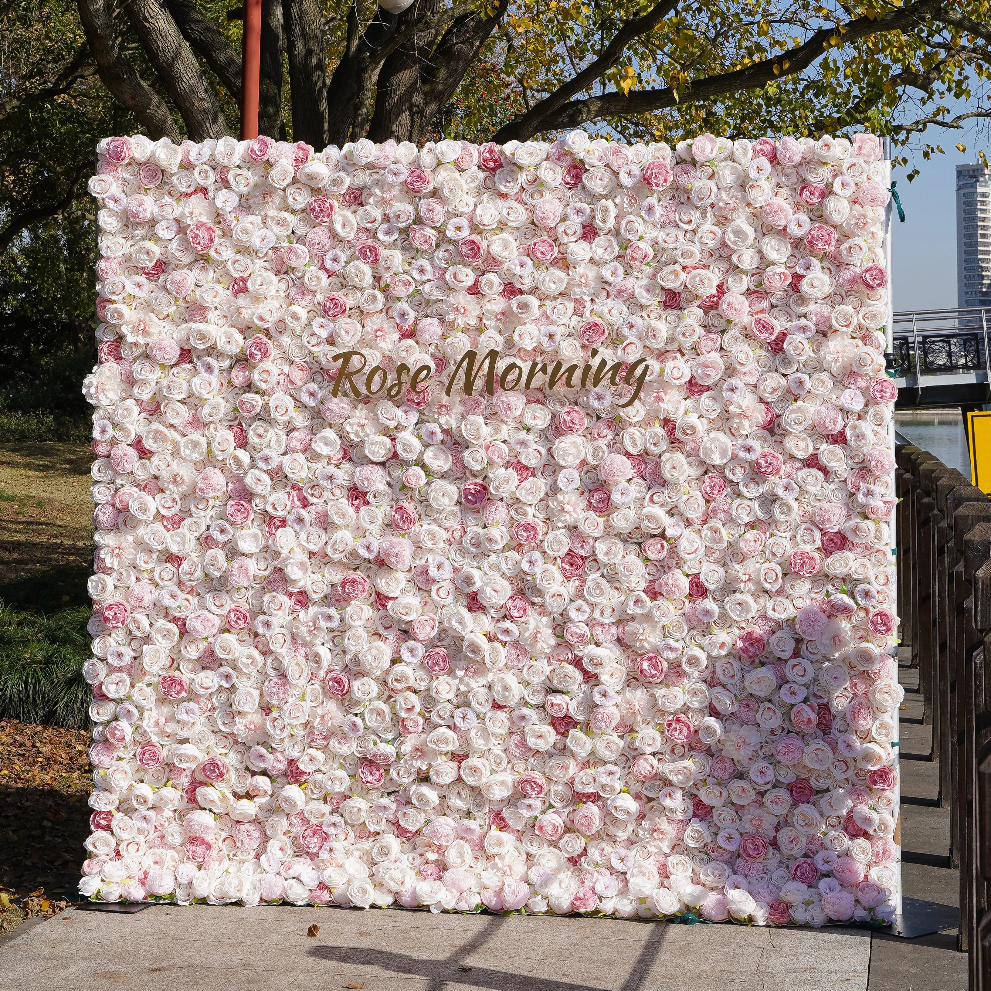 Miss Bella：3D Fabric Artificial rolling up curtain flower wall