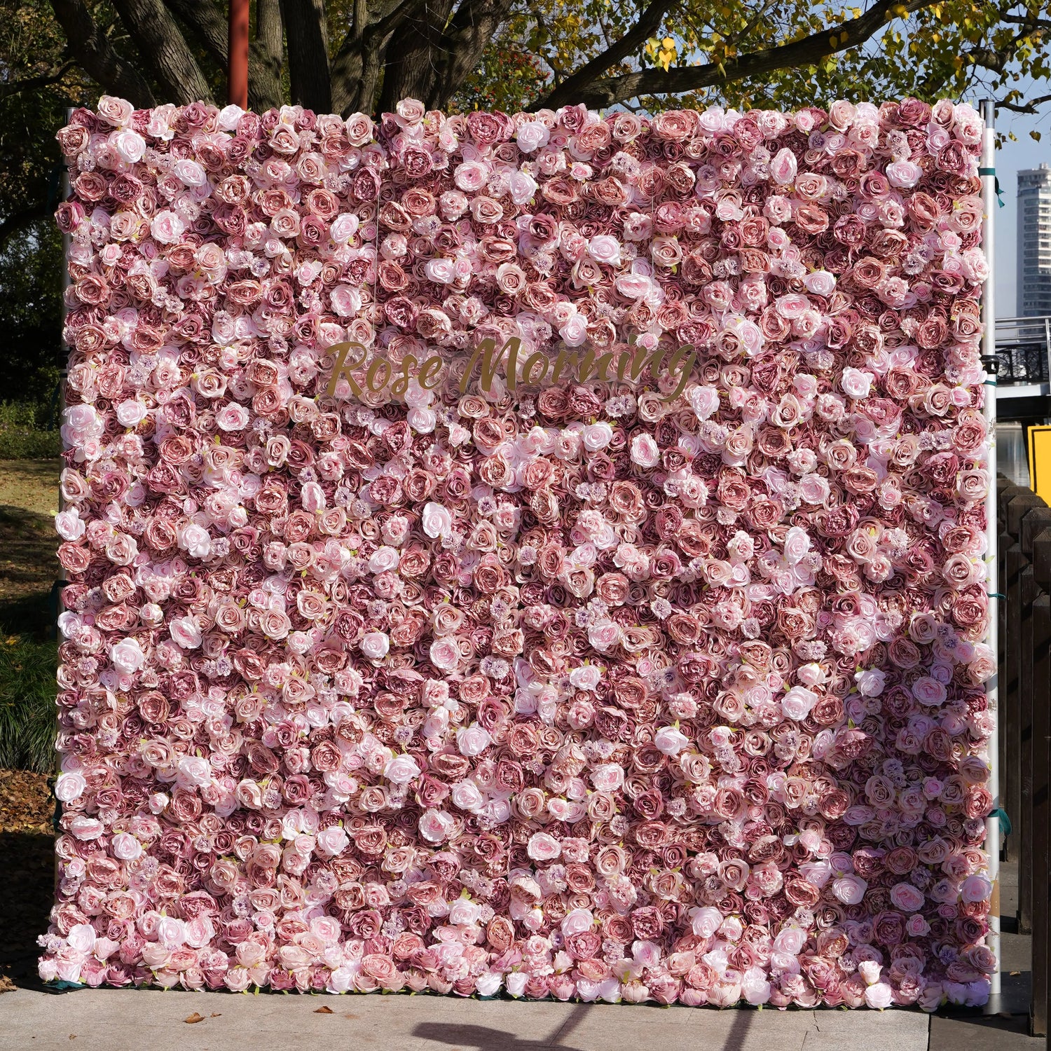 Monet：3D Fabric Artificial rolling up curtain flower wall