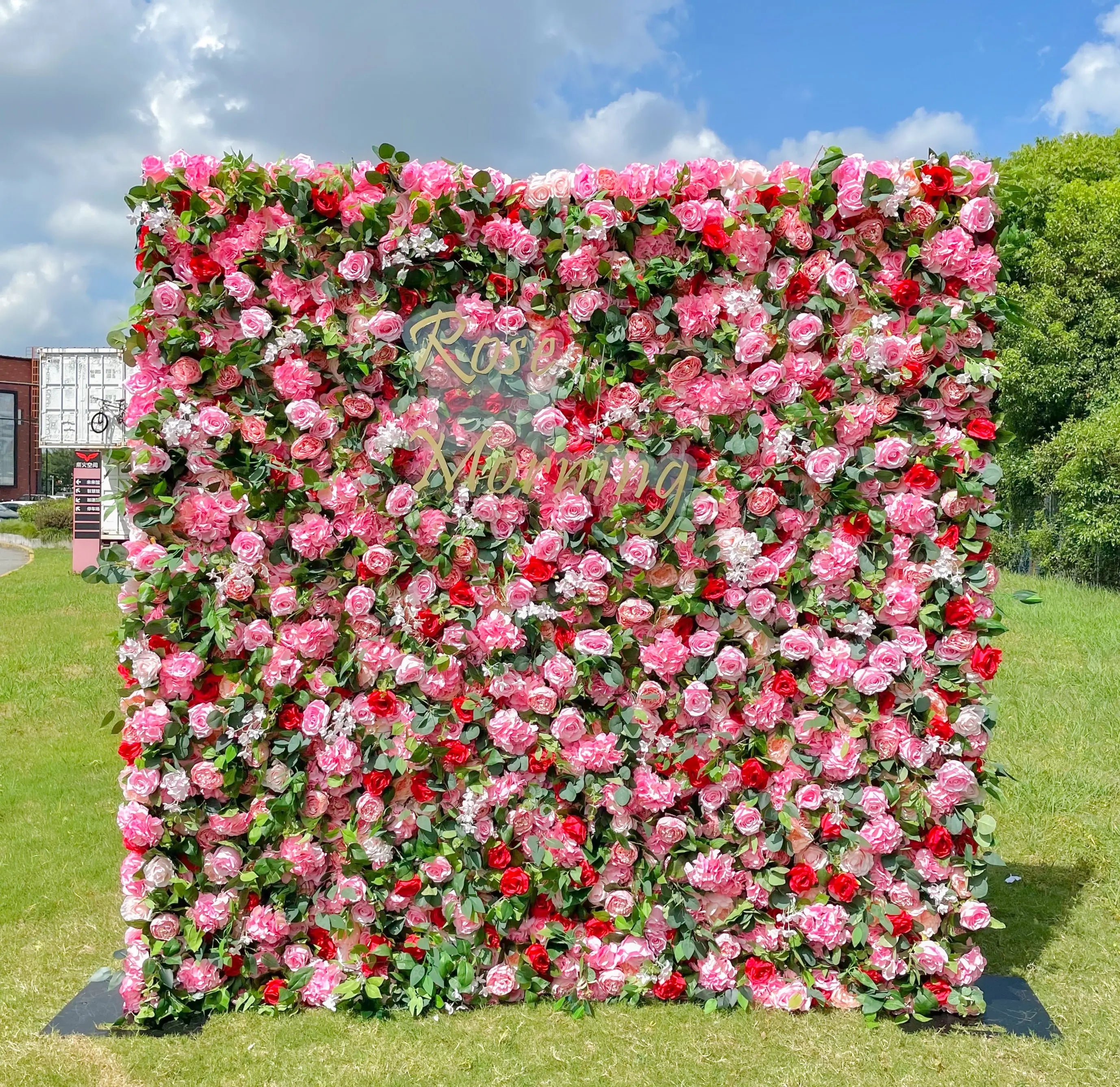 Party：4D Fabric Artificial rolling up curtain flower wall