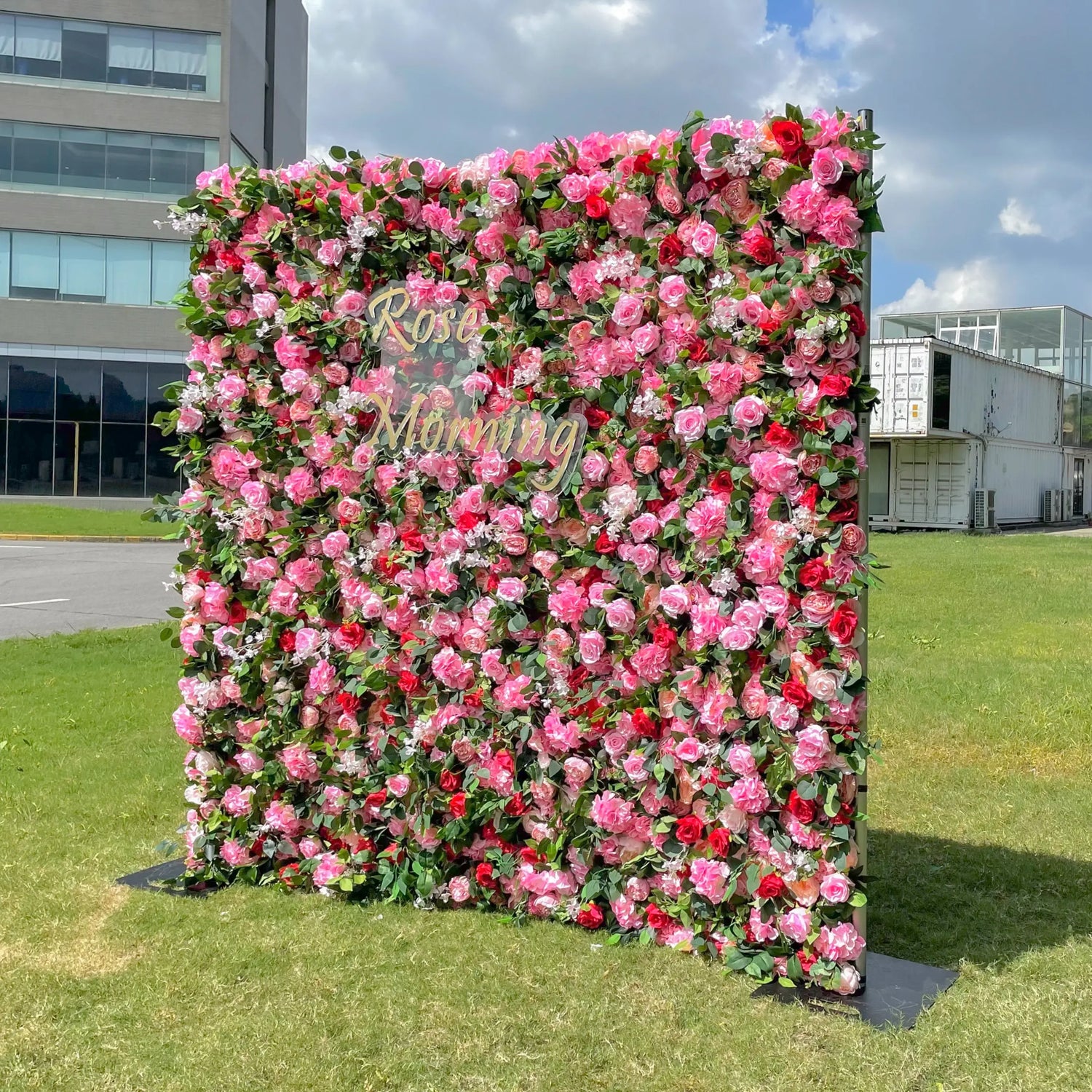 Party：4D Fabric Artificial rolling up curtain flower wall