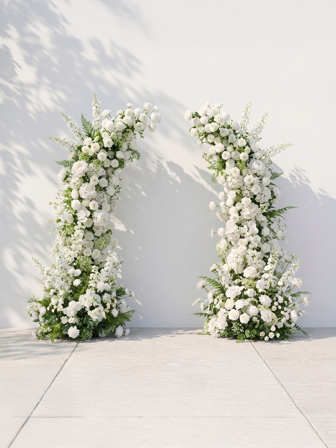 Perrella Luxury Horn Shaped Flower Arch with Frame for Wedding Party Event Backdrop Decoration — front view
