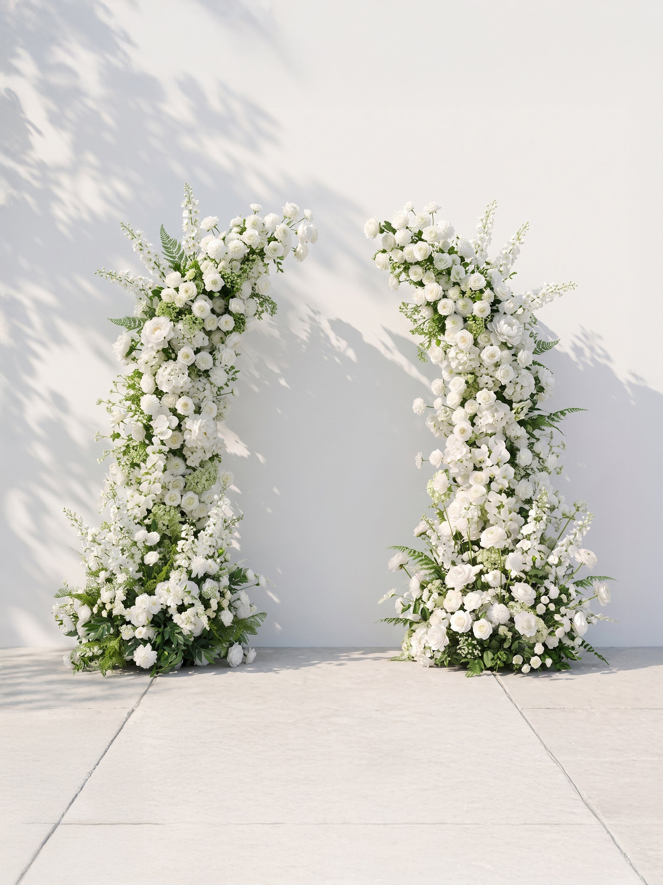 Perrella Luxury Horn Shaped Flower Arch with Frame for Wedding Party Event Backdrop Decoration — front view