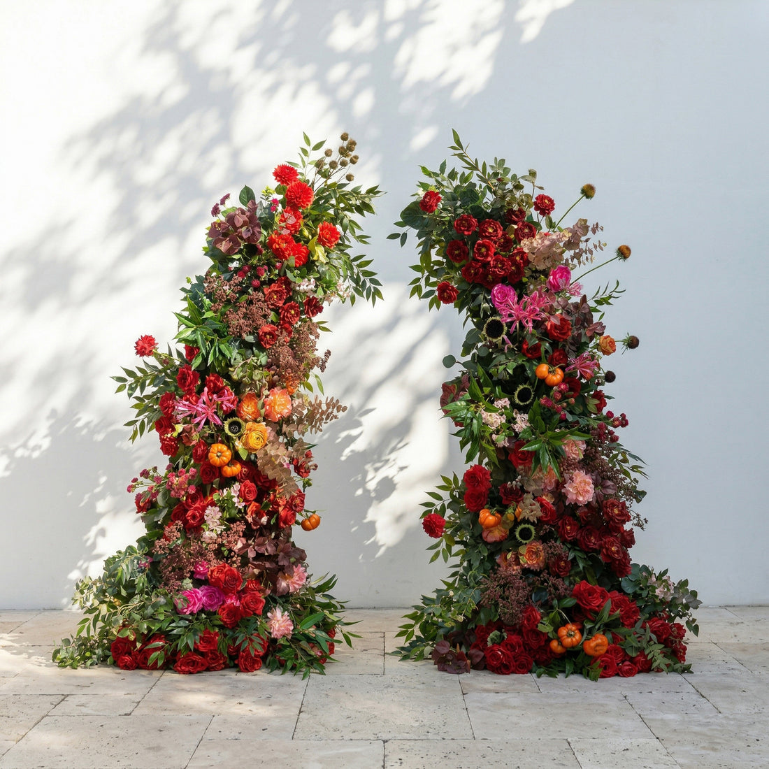 Pervia Horn Arch: Autumn Style Luxury Red &amp; Orange Color Flower Arch for Elegant for Elegant Weddings &amp; Events Decor Incuding Frame