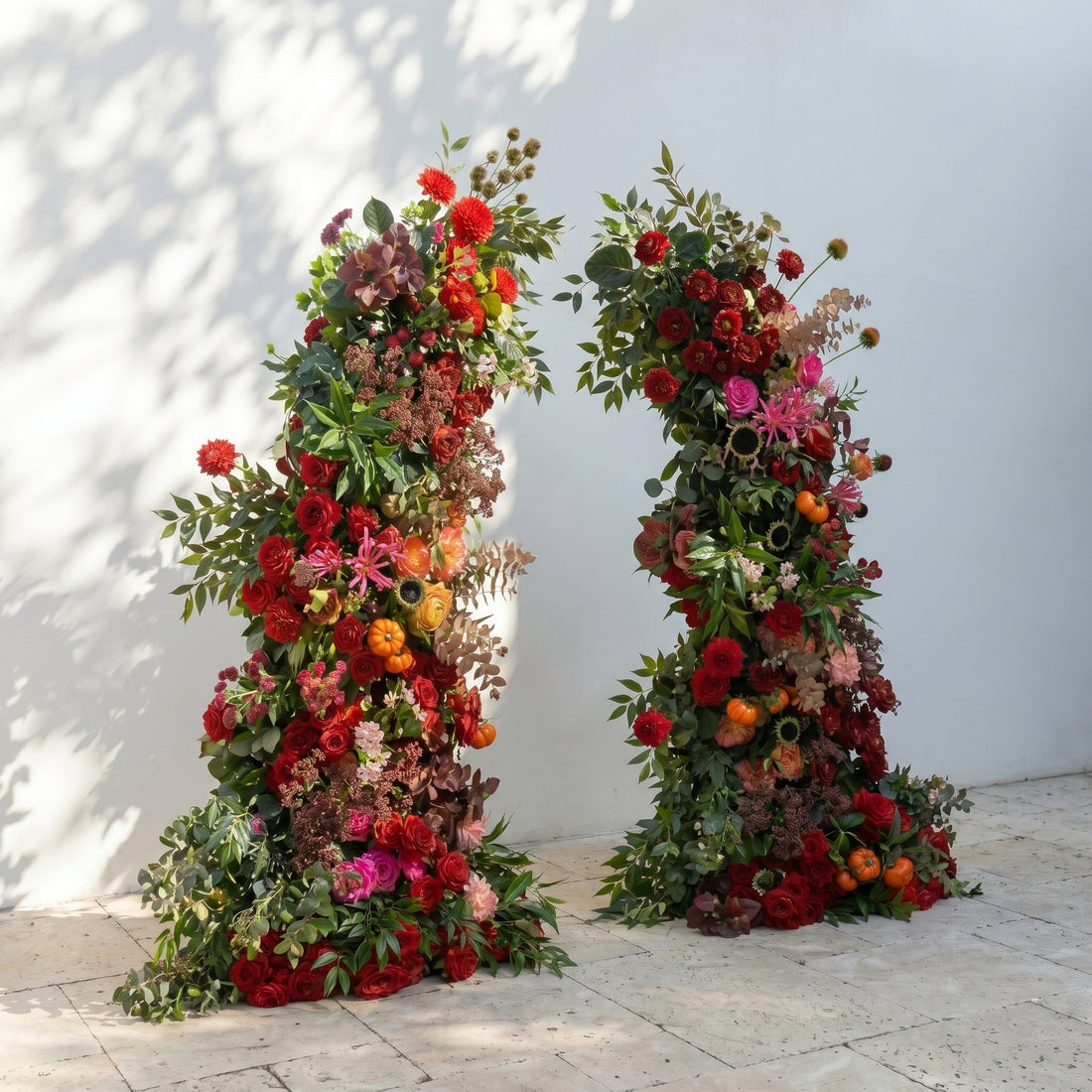 Pervia Horn Arch: Autumn Style Luxury Red &amp; Orange Color Flower Arch for Elegant for Elegant Weddings &amp; Events Decor Incuding Frame