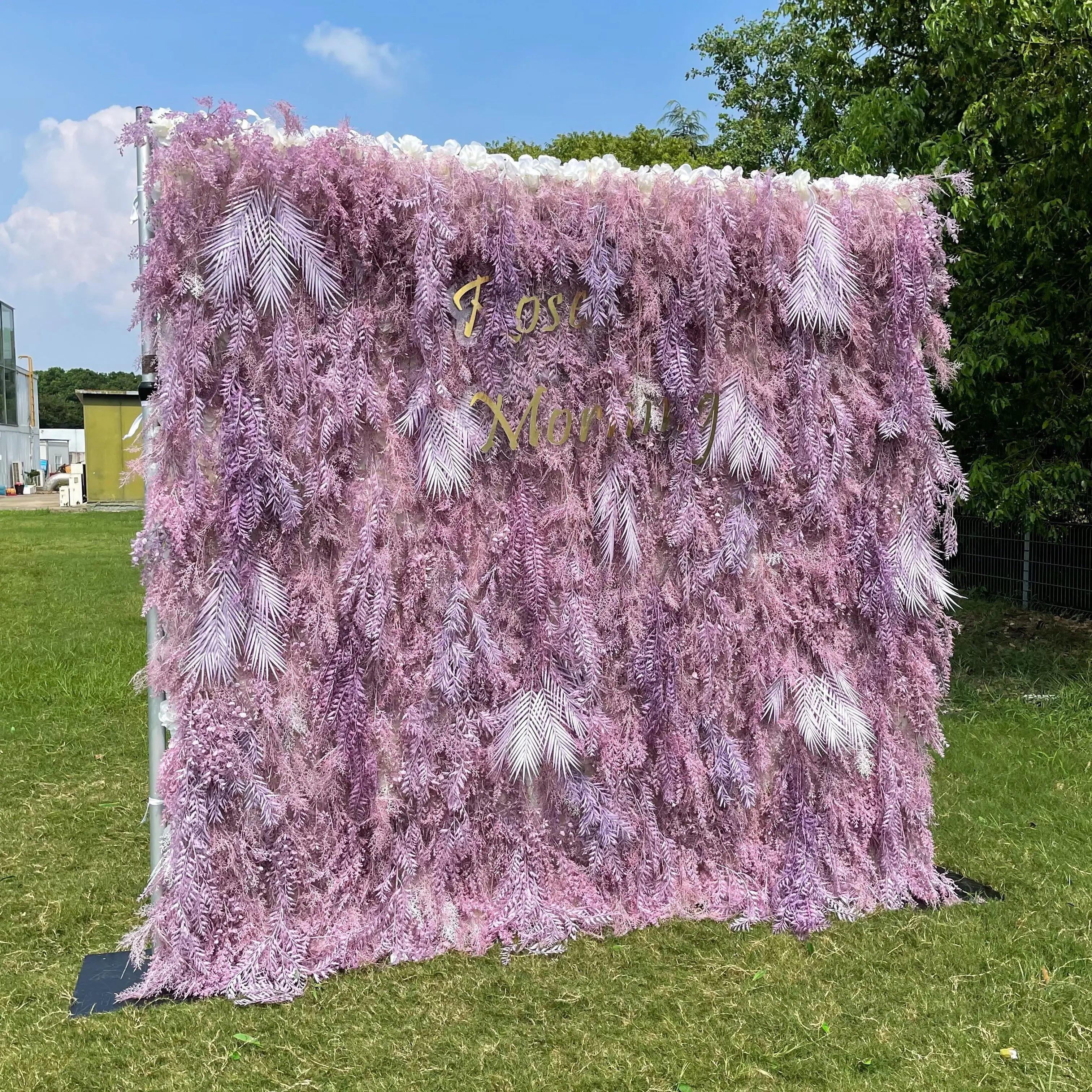 Purple Dream：5D Fabric Artificial rolling up curtain flower wall