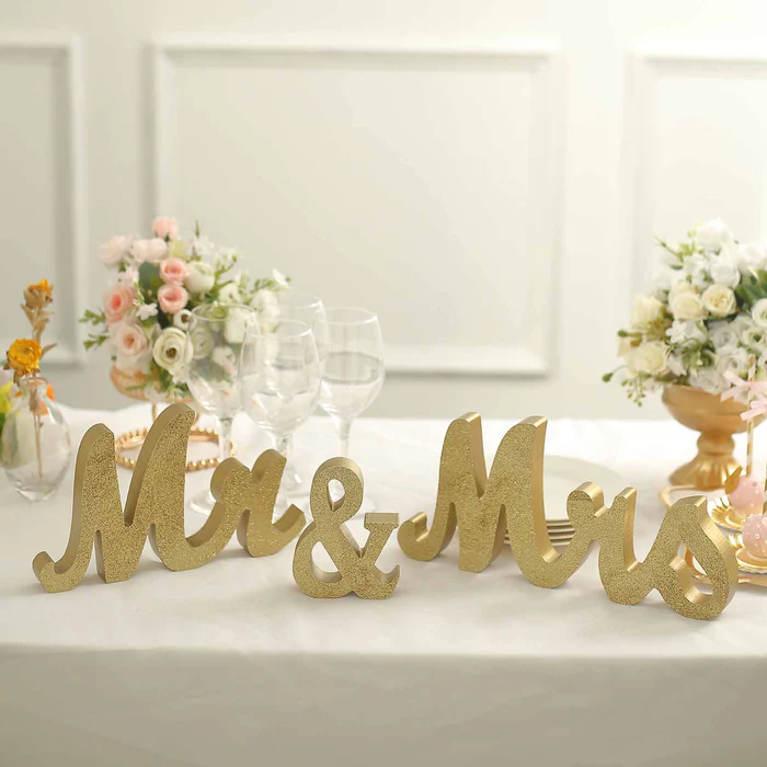 S006: Gold Color Wooden &quot;Mr &amp; Mrs&quot; Wedding Table Display Signs Rose Morning