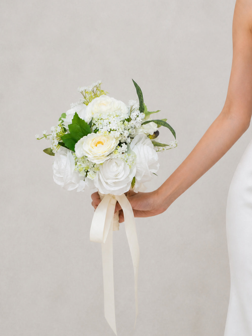 Seravelle-7″ Round Bridesmaids’ Bouquet In Cloud Dancer White(Set of 2)