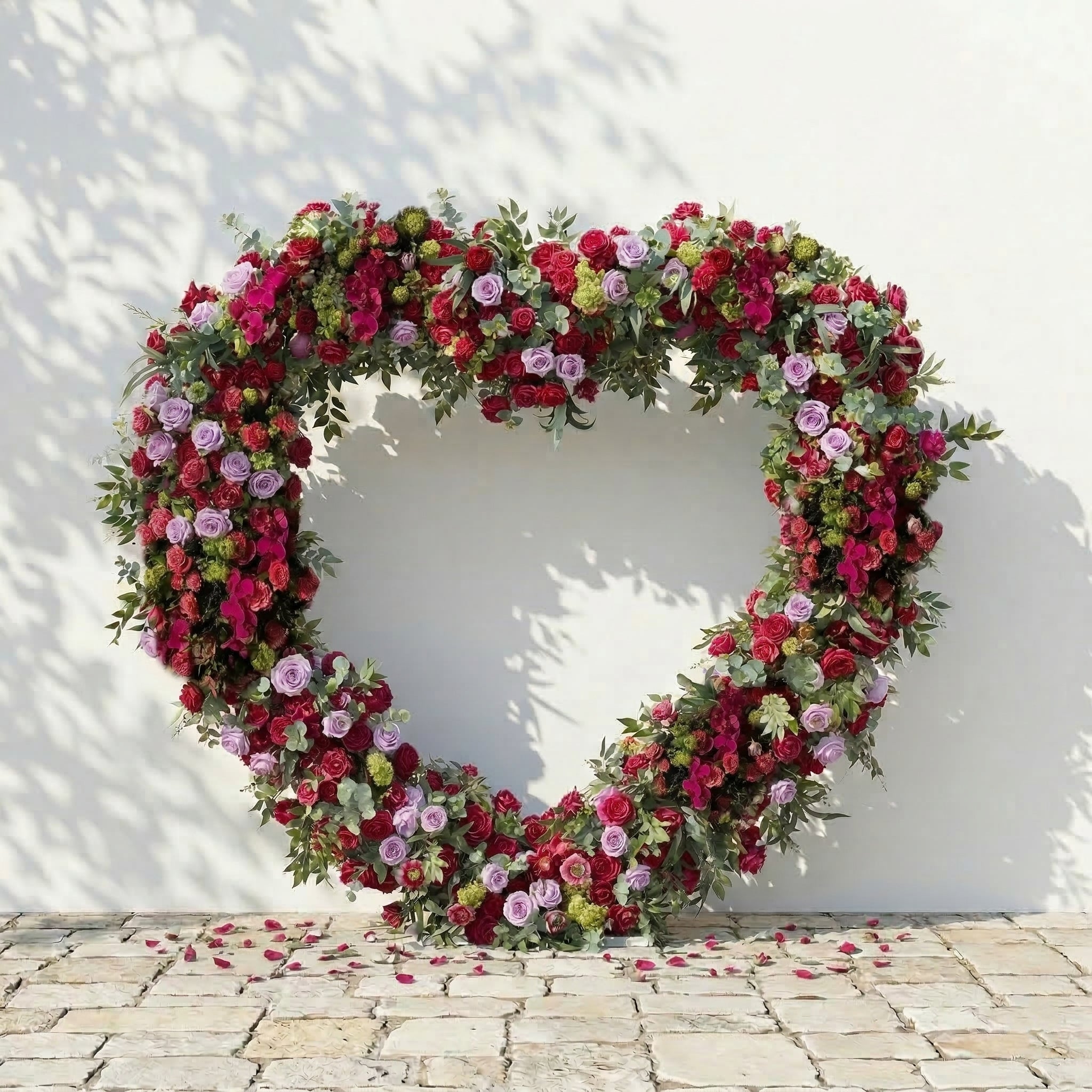 Solmira: Luxury Berry-Toned &amp; Pale Purple Heart Flower Arch with Mixed Foliage for Proposal Decor