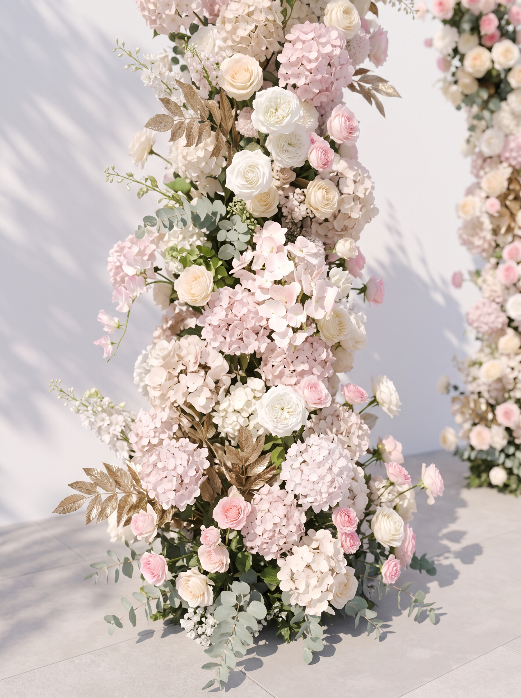 Stelella Luxury Horn Shaped Flower Arch with Frame for Wedding Party Event Backdrop Decoration — floral detail