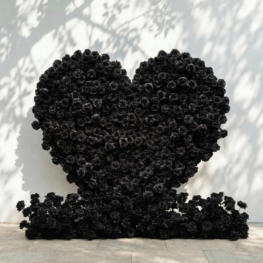Xelune: 3D Mysterious All-Black Heart-Shaped Artificial Floral Backdrop for Luxury Photo Booth &amp; Events