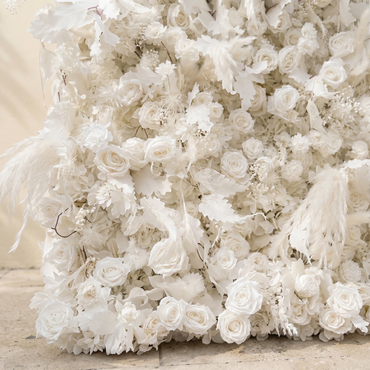 Zarenbelle: Classic White 5D Flower wall with Roses and Pampas for Wedding&amp;Event Decor zarenbelle detail 2