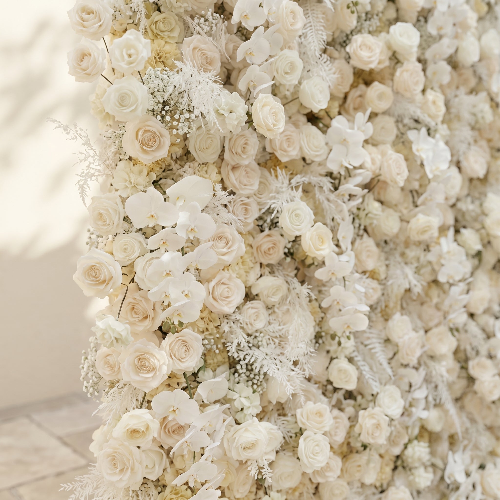 Zelaria:5D Cream White &amp; Ivory White Silk Rose Flower Wall Roll-Up Fabric Backdrop for Romantic Weddings &amp; Proposals