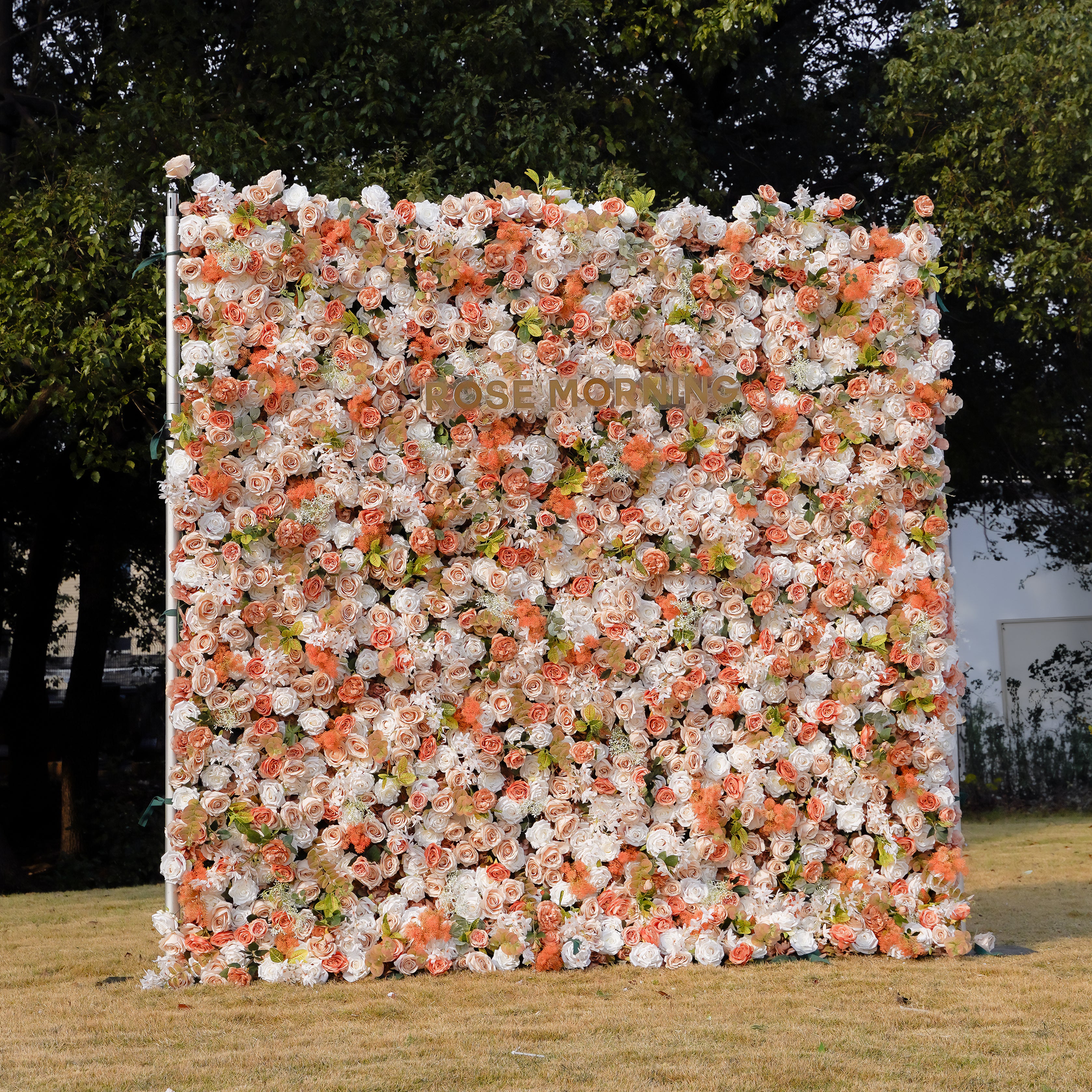 Aisling：5D Fabric Artificial rolling up curtain flower wall