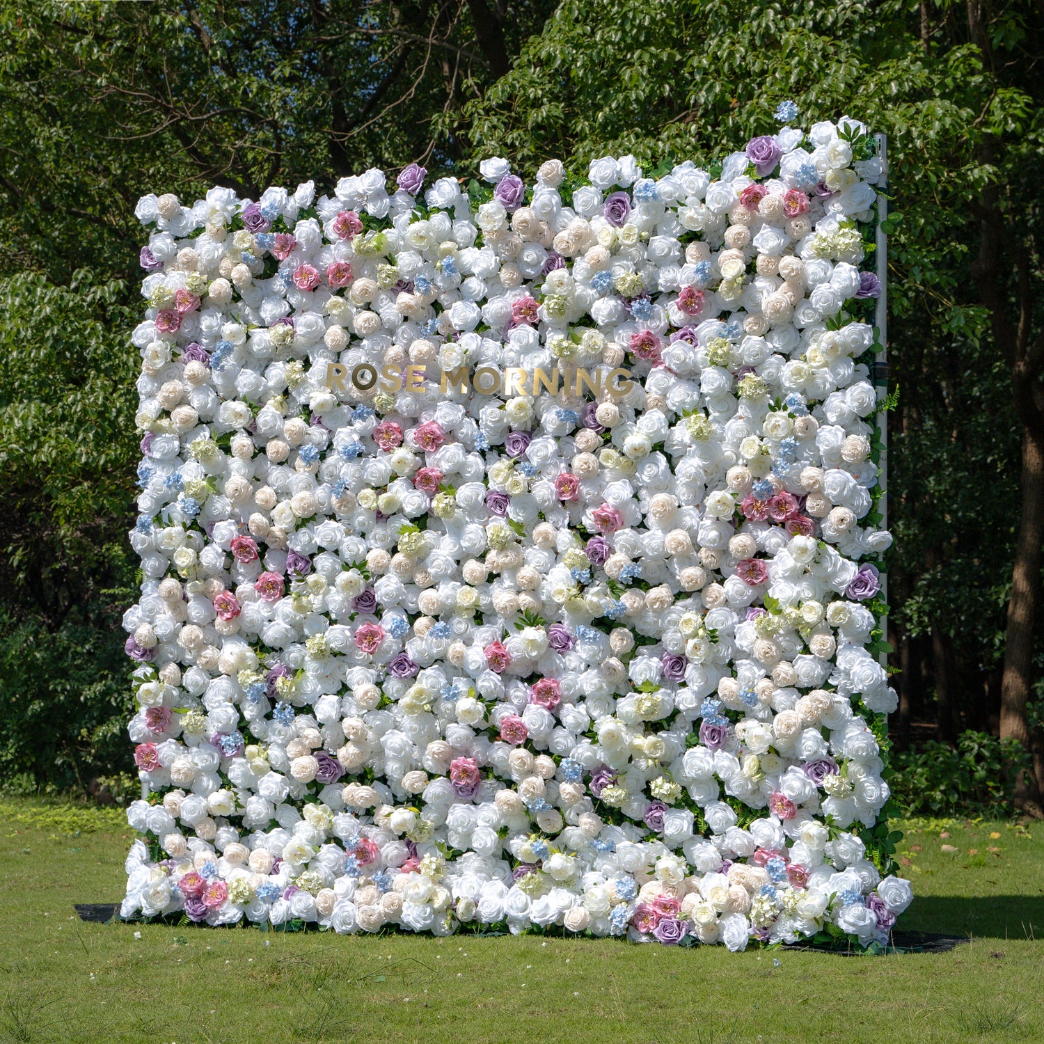 Alison：5D Fabric Artificial rolling up curtain flower wall