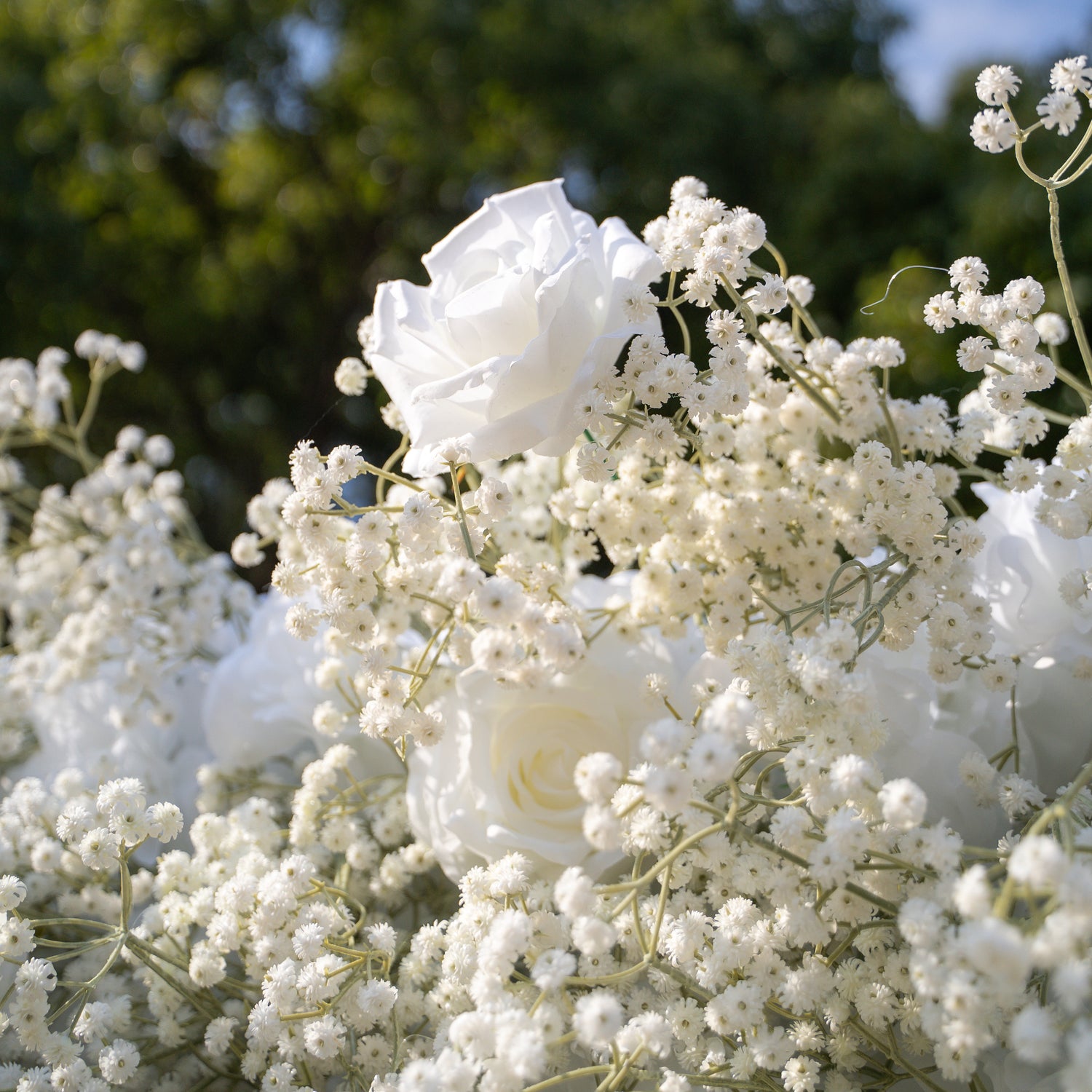 Baby Breath：3D Fabric Artificial rolling up curtain flower wall