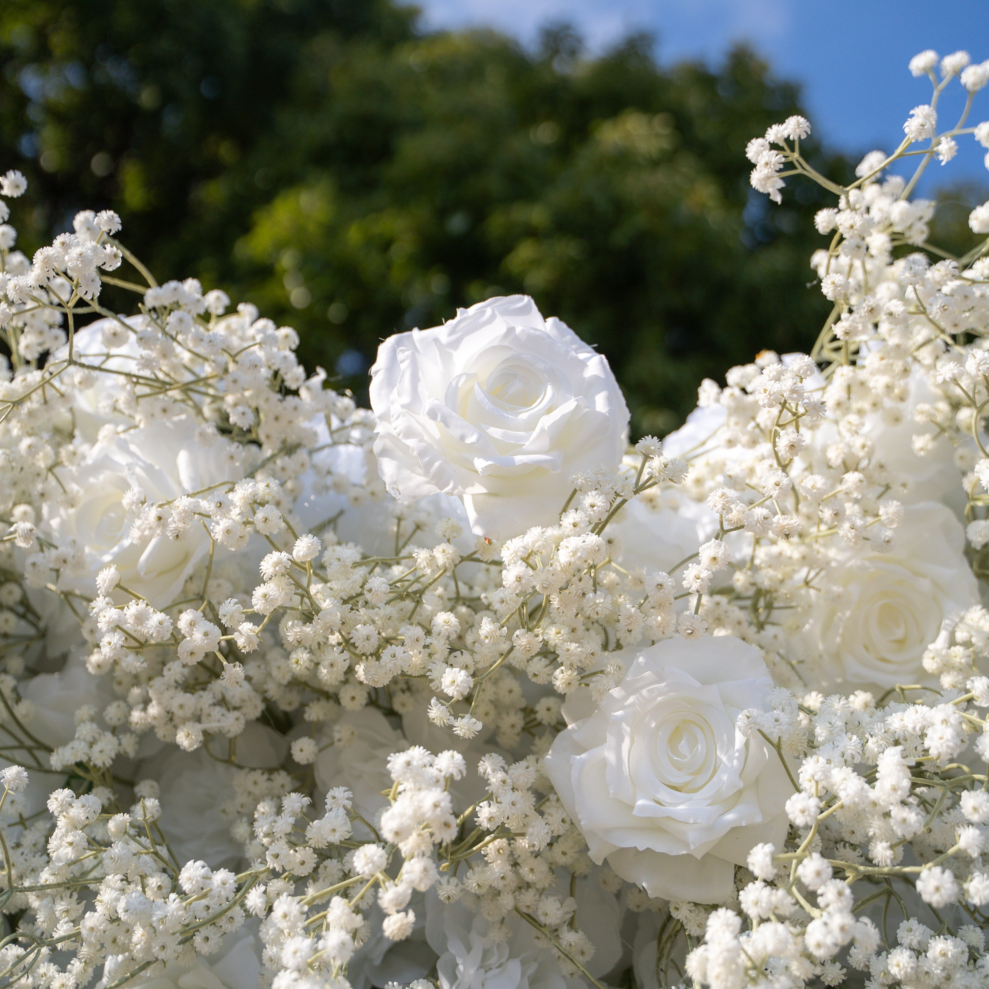 Baby Breath：3D Fabric Artificial rolling up curtain flower wall