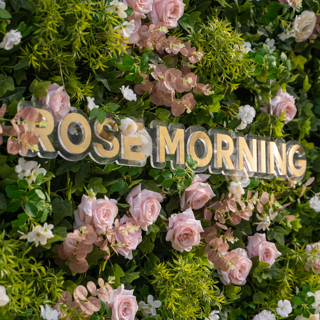 Bettina:4D Fabric Artificial rolling up curtain flower wall