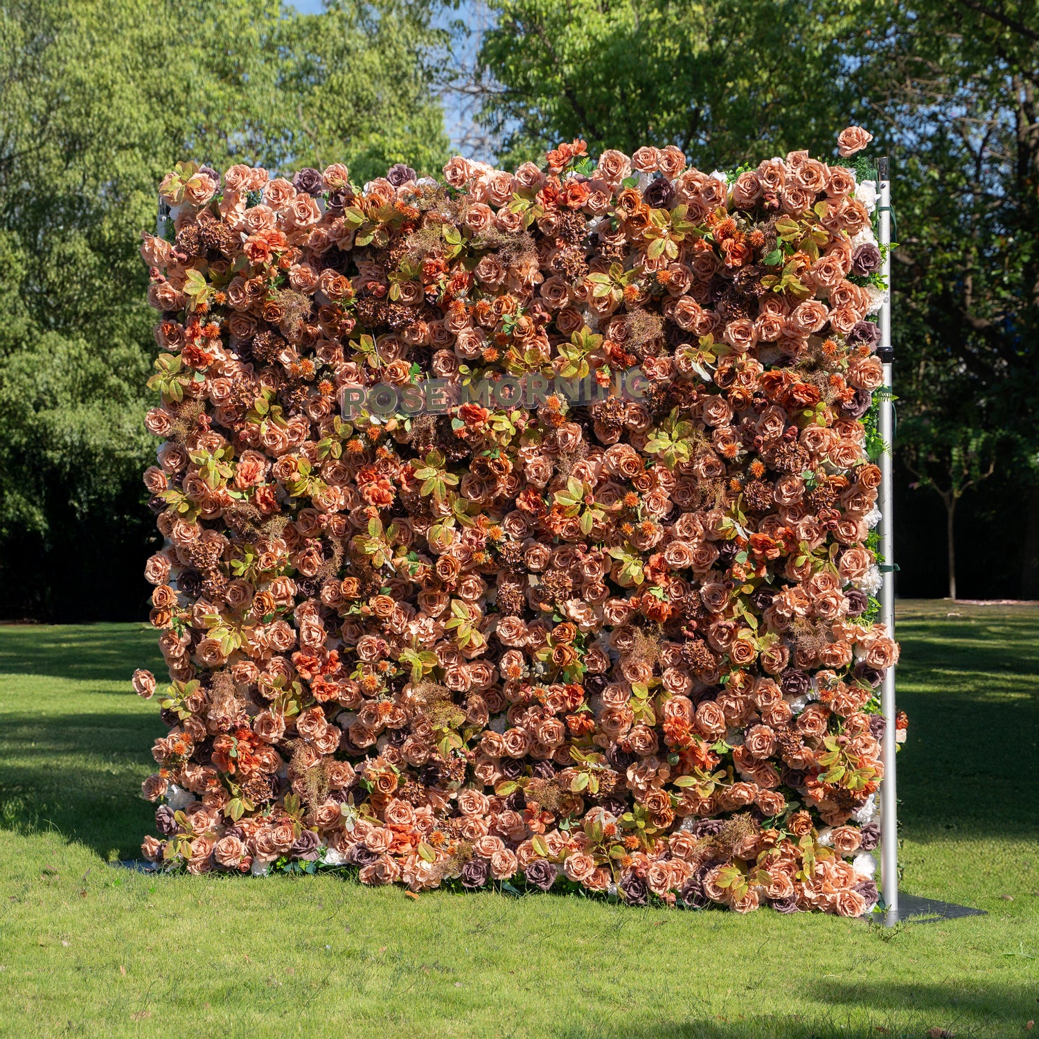Cappuccino：5D Fabric Artificial rolling up curtain flower wall
