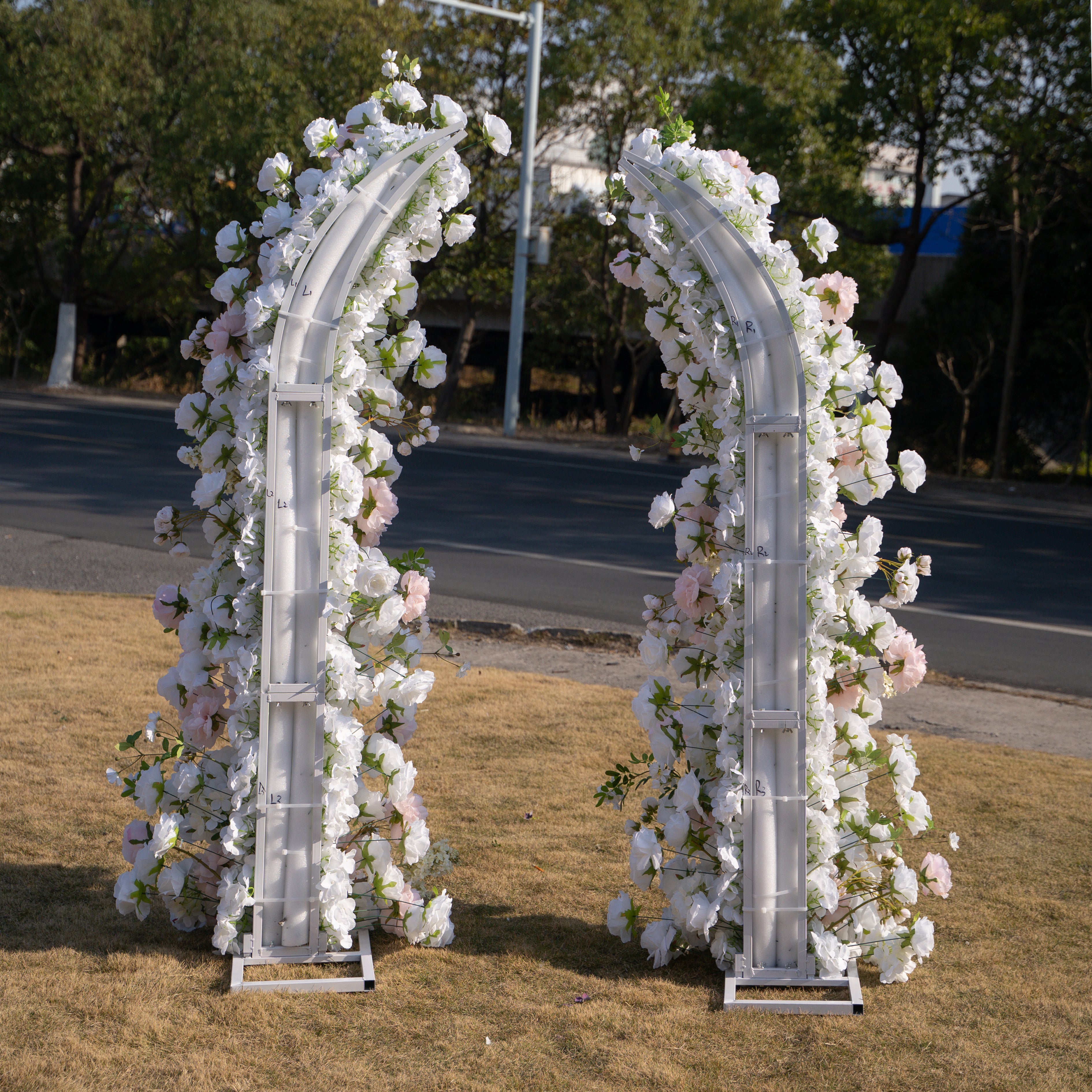 Churri ：Wedding Party Background Floral Arch Decoration (Including Frame)