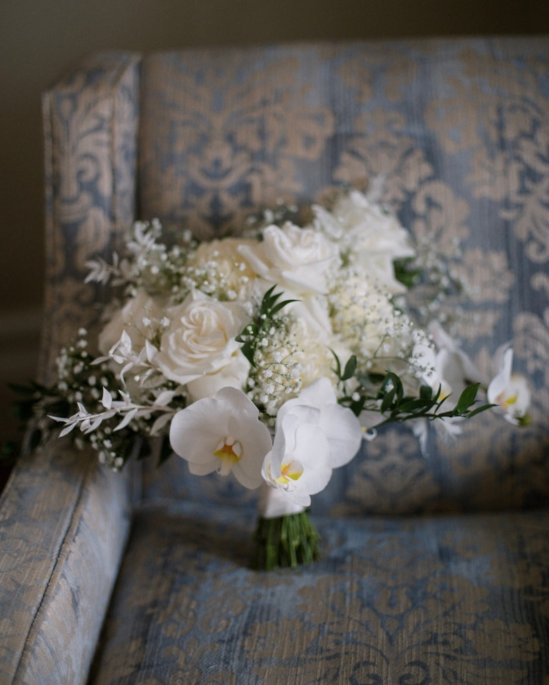 Cymbidium wedding bouquet bridal bouquet -R166 Rose Morning