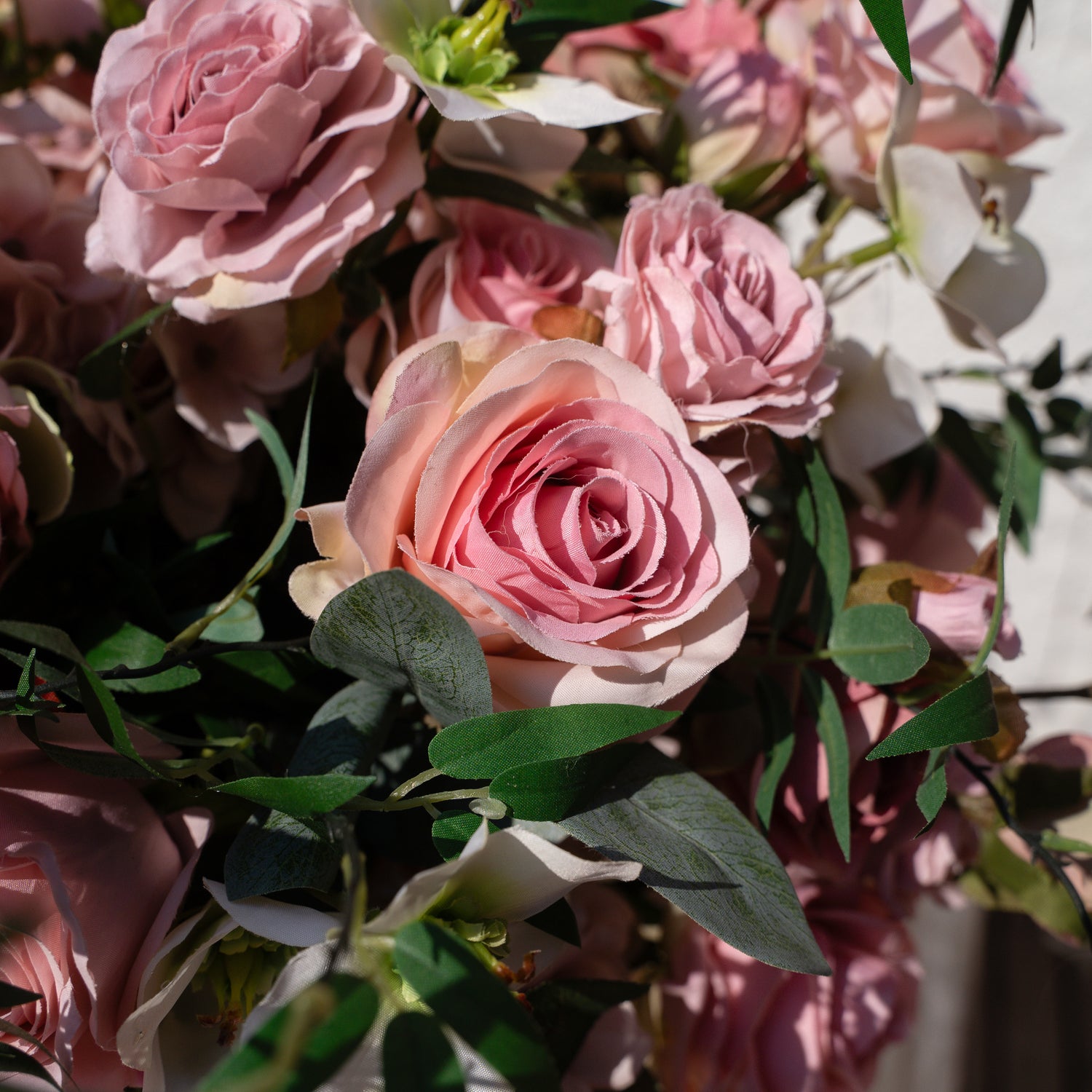 Eira: Pink Flower Ball Flower Centerpiece Bouquet Table Decoration for Wedding