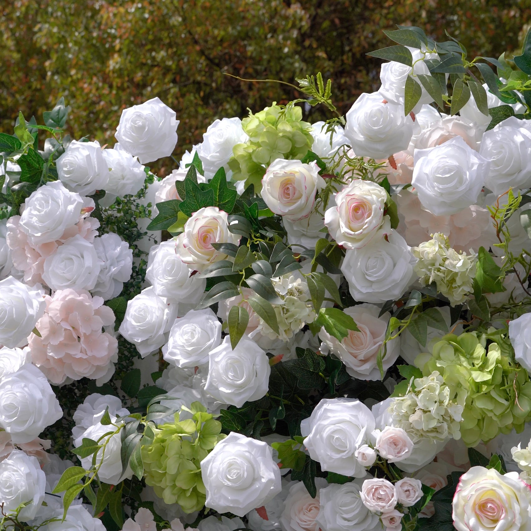 Evie：5D Fabric Artificial rolling up curtain flower wall Rose Morning