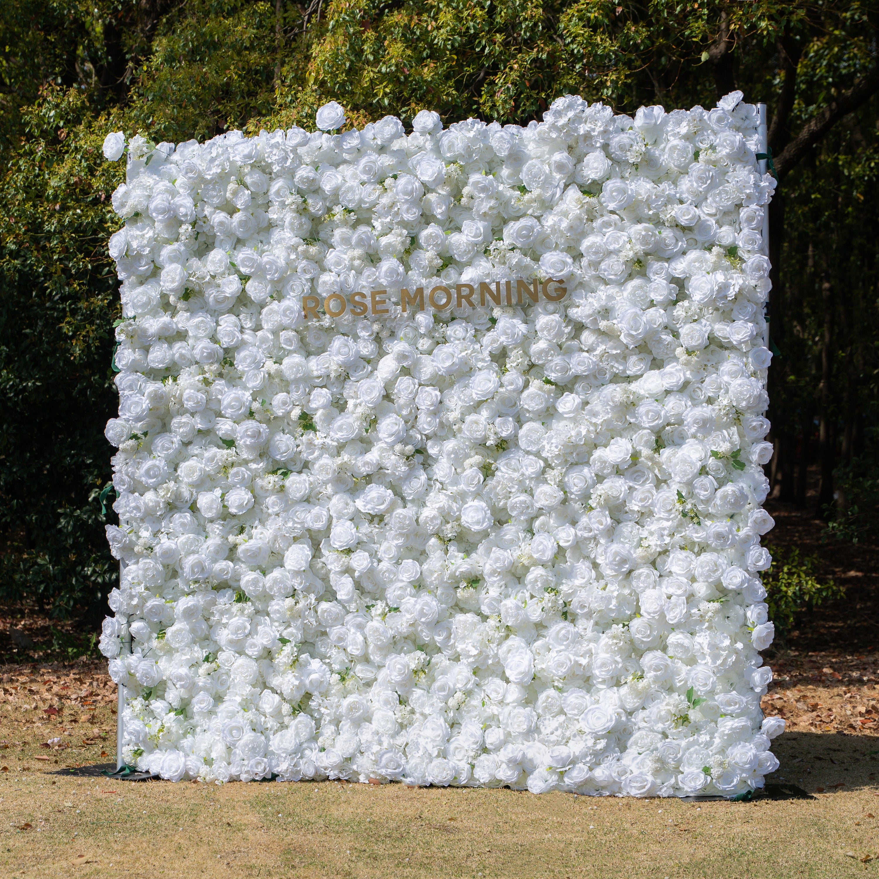 Felicity：5D Fabric Artificial rolling up curtain flower wall