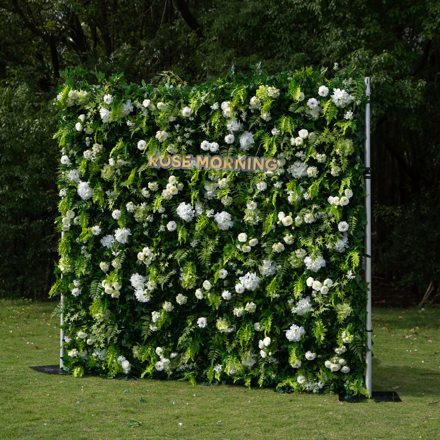 Fernando：5D Fabric Artificial rolling up curtain flower wall