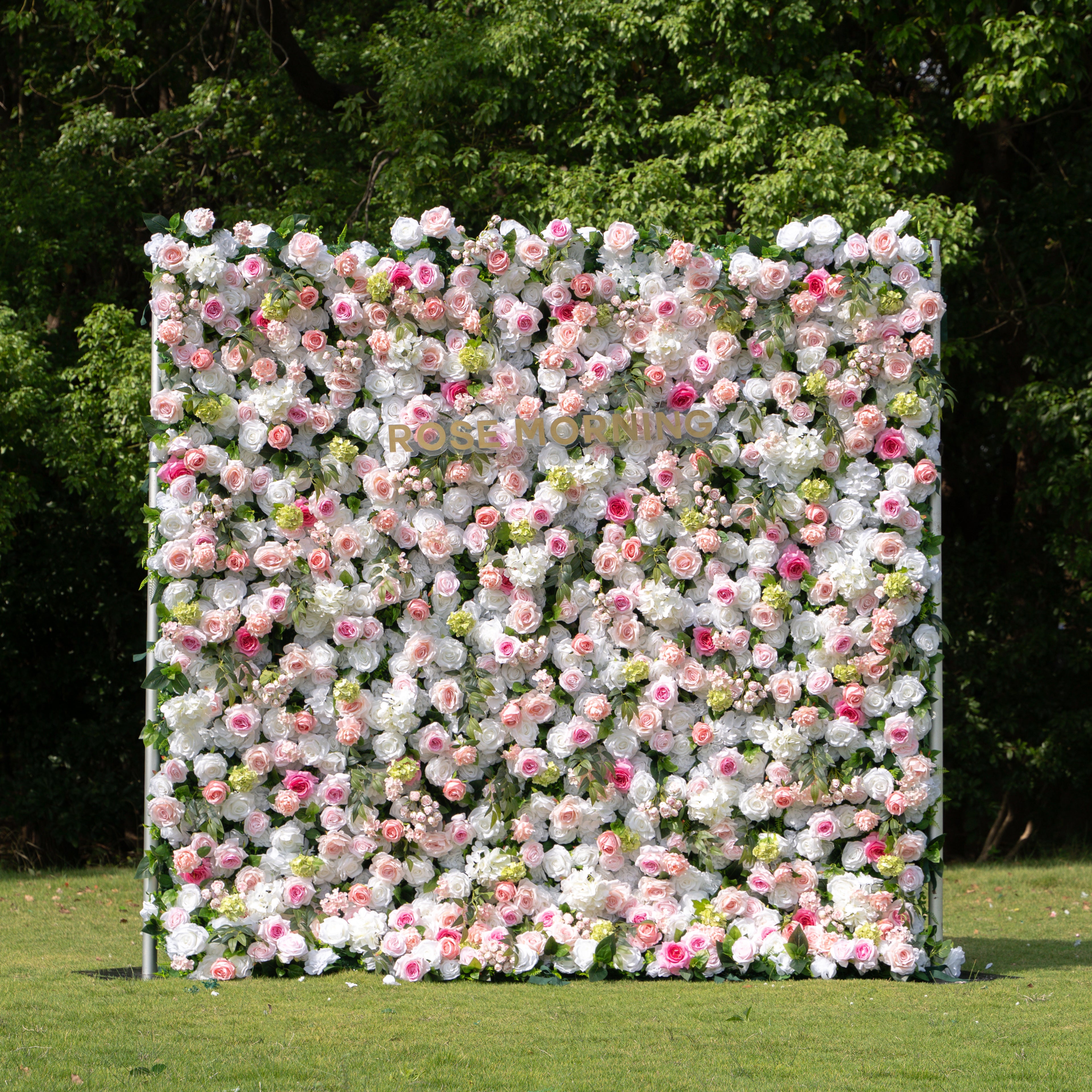 Jodie：5D Fabric Artificial rolling up curtain flower wall