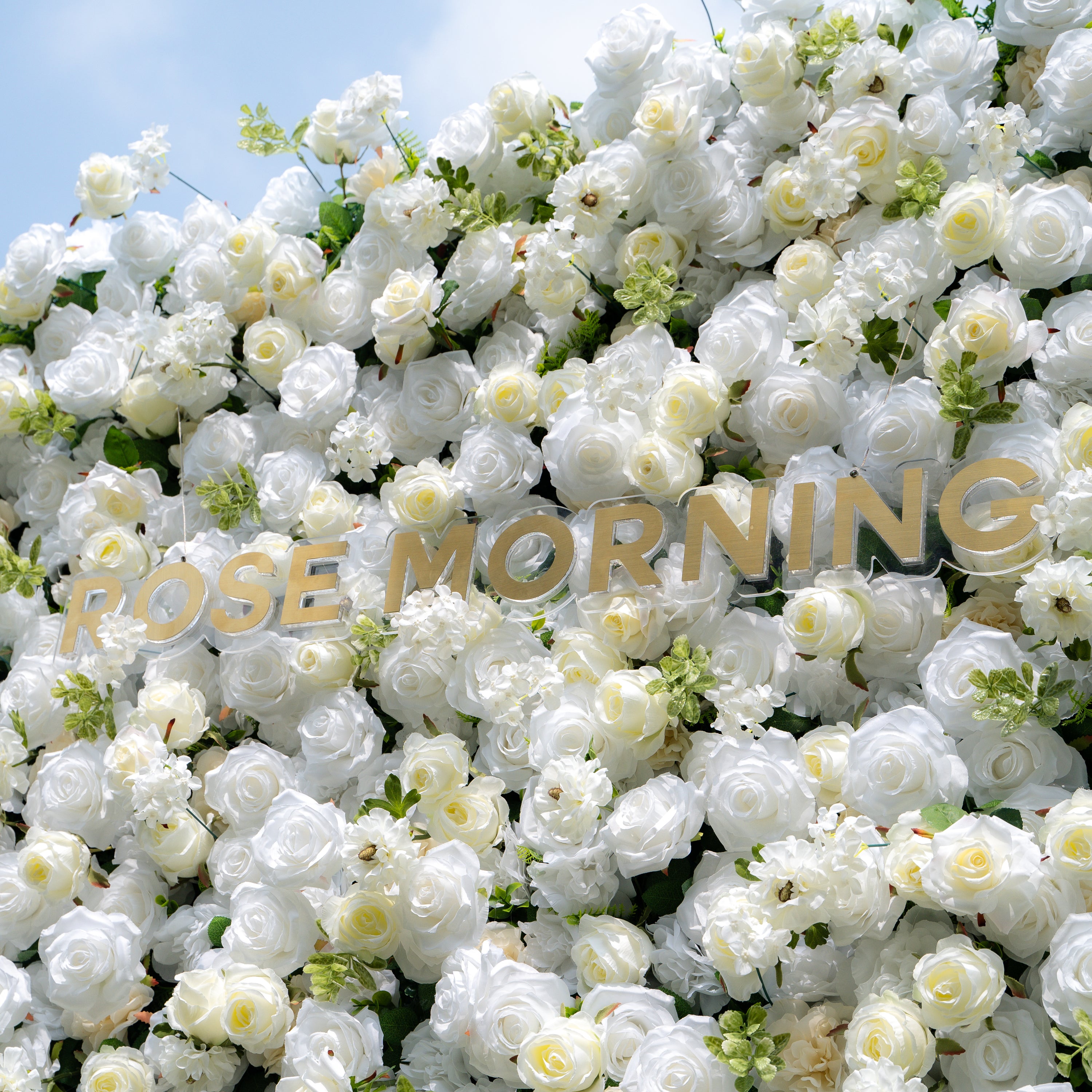 Juliana：3D Fabric Artificial rolling up curtain flower wall
