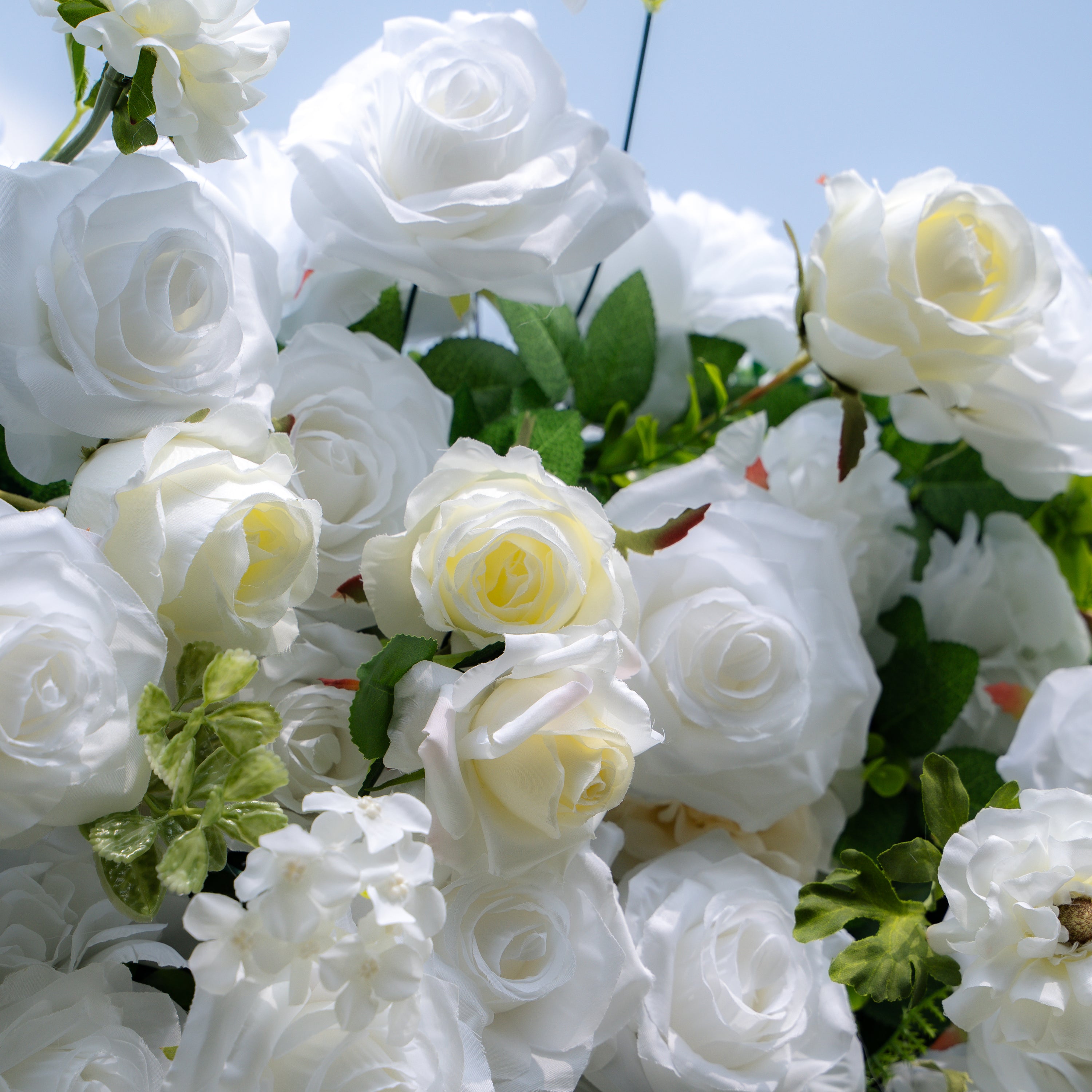 Juliana：3D Fabric Artificial rolling up curtain flower wall