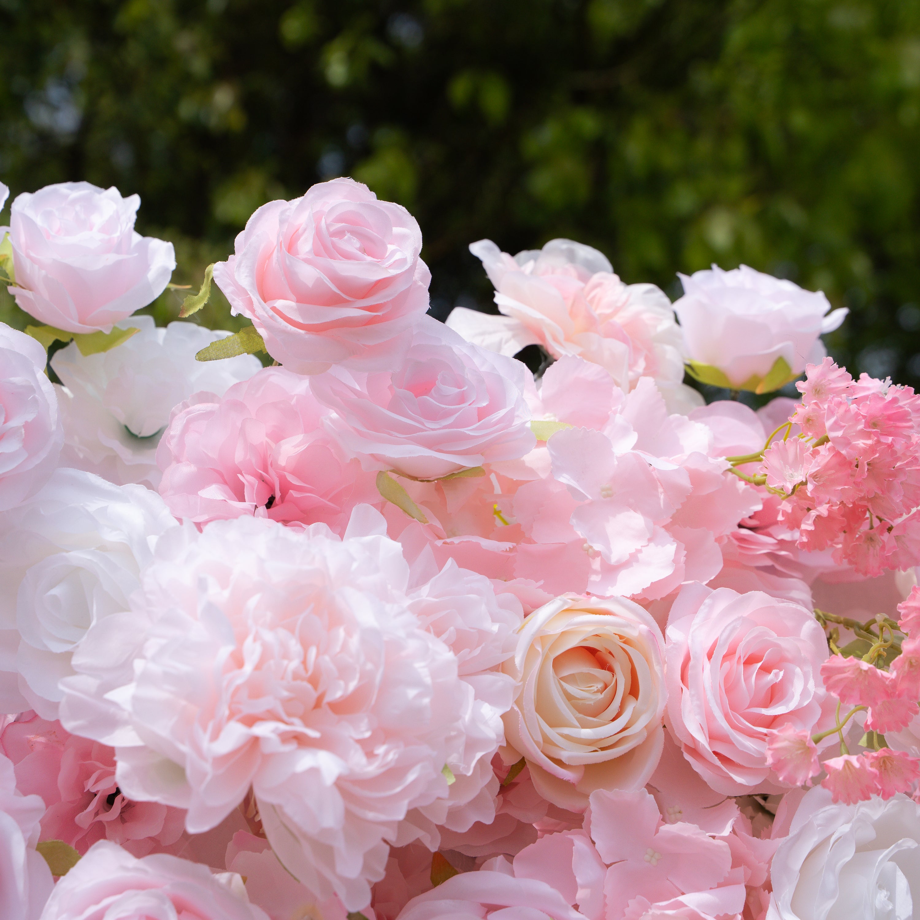 Kissing：5D Elegant Pink and White 5D Fabric Artificial Flower Rolling Curtain Perfect for Wedding &amp; Event (Ready to Ship))