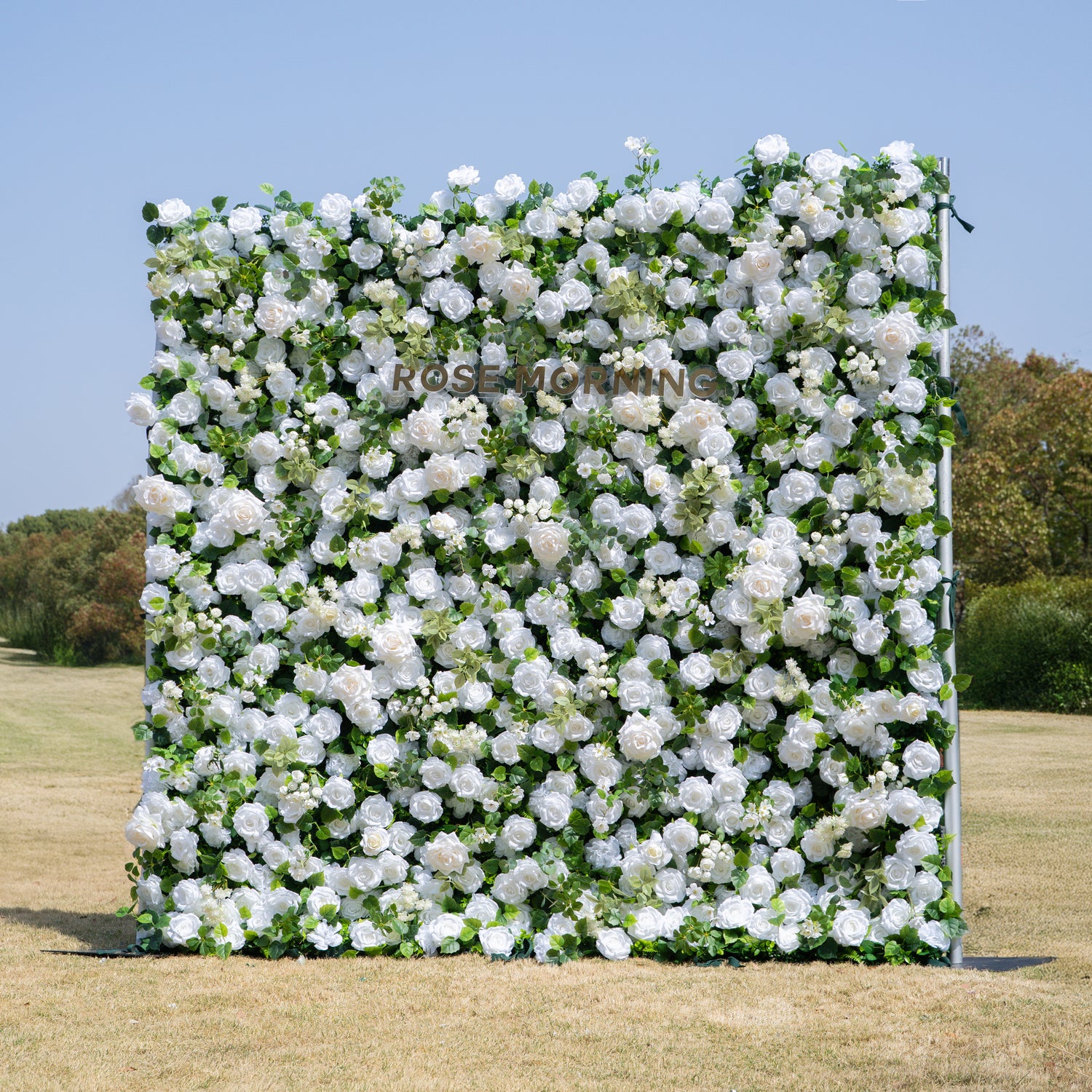 Lala：3D Fabric Artificial rolling up curtain flower wall