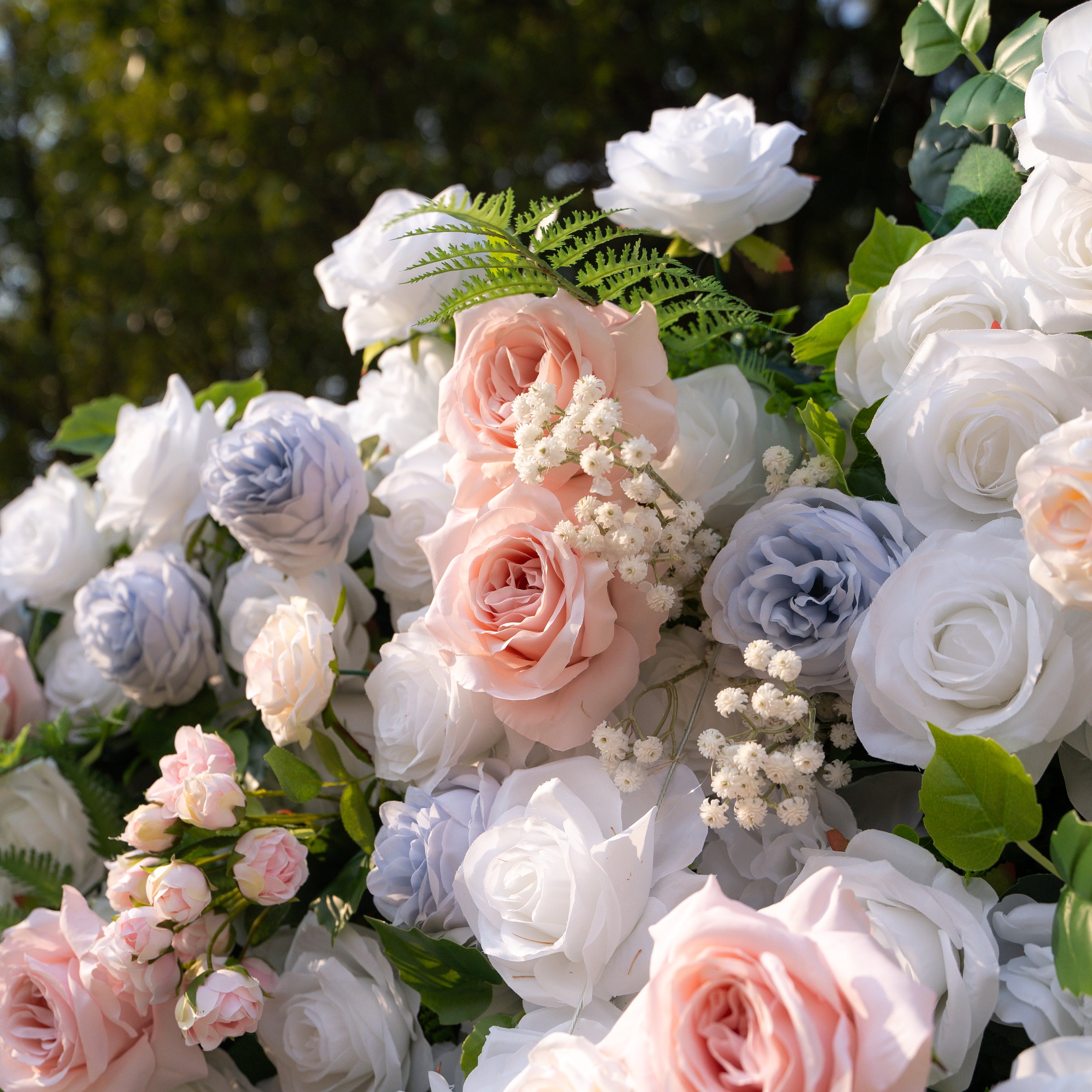 Melinda：5D Fabric Artificial rolling up curtain flower wall