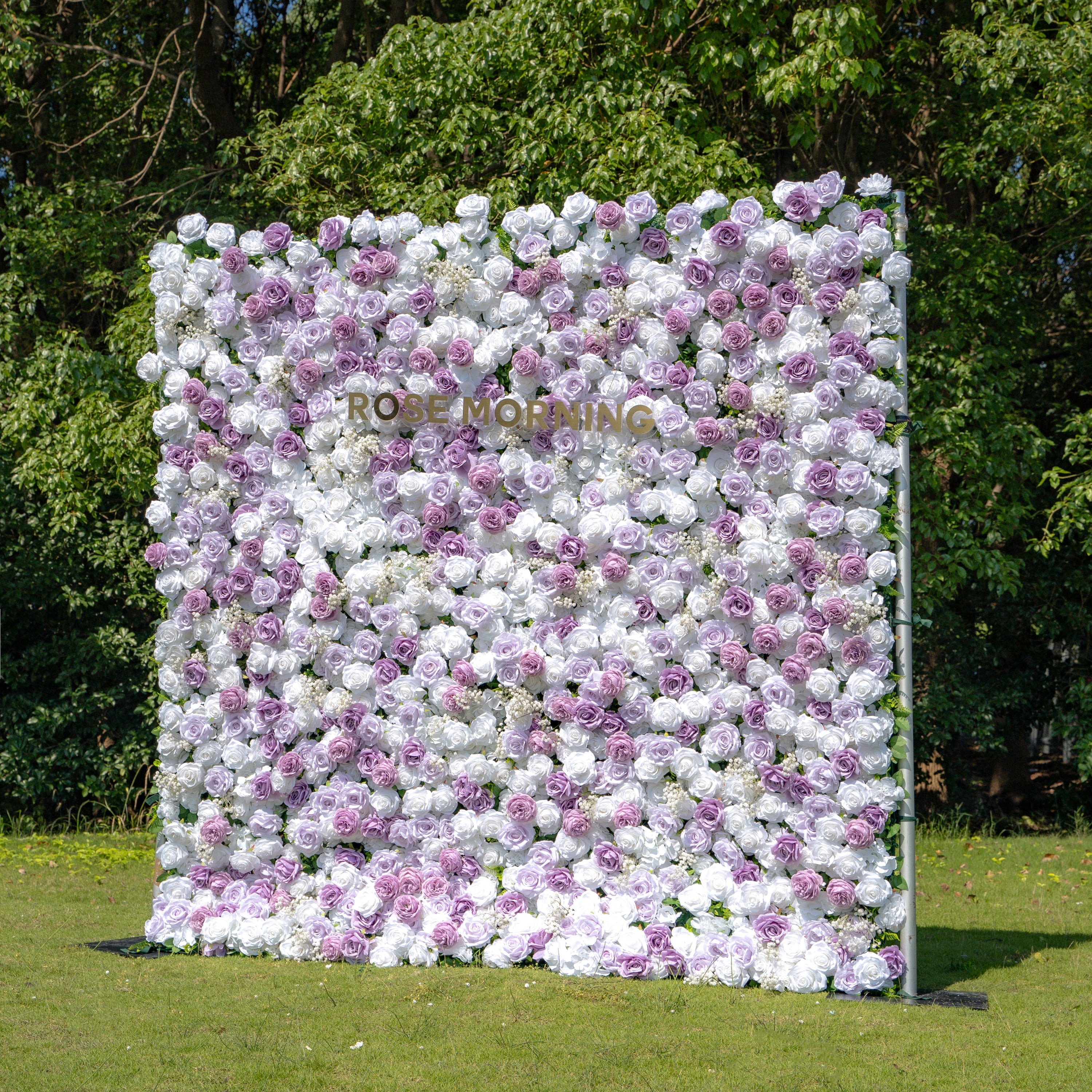 Millie：3D Fabric Artificial rolling up curtain flower wall
