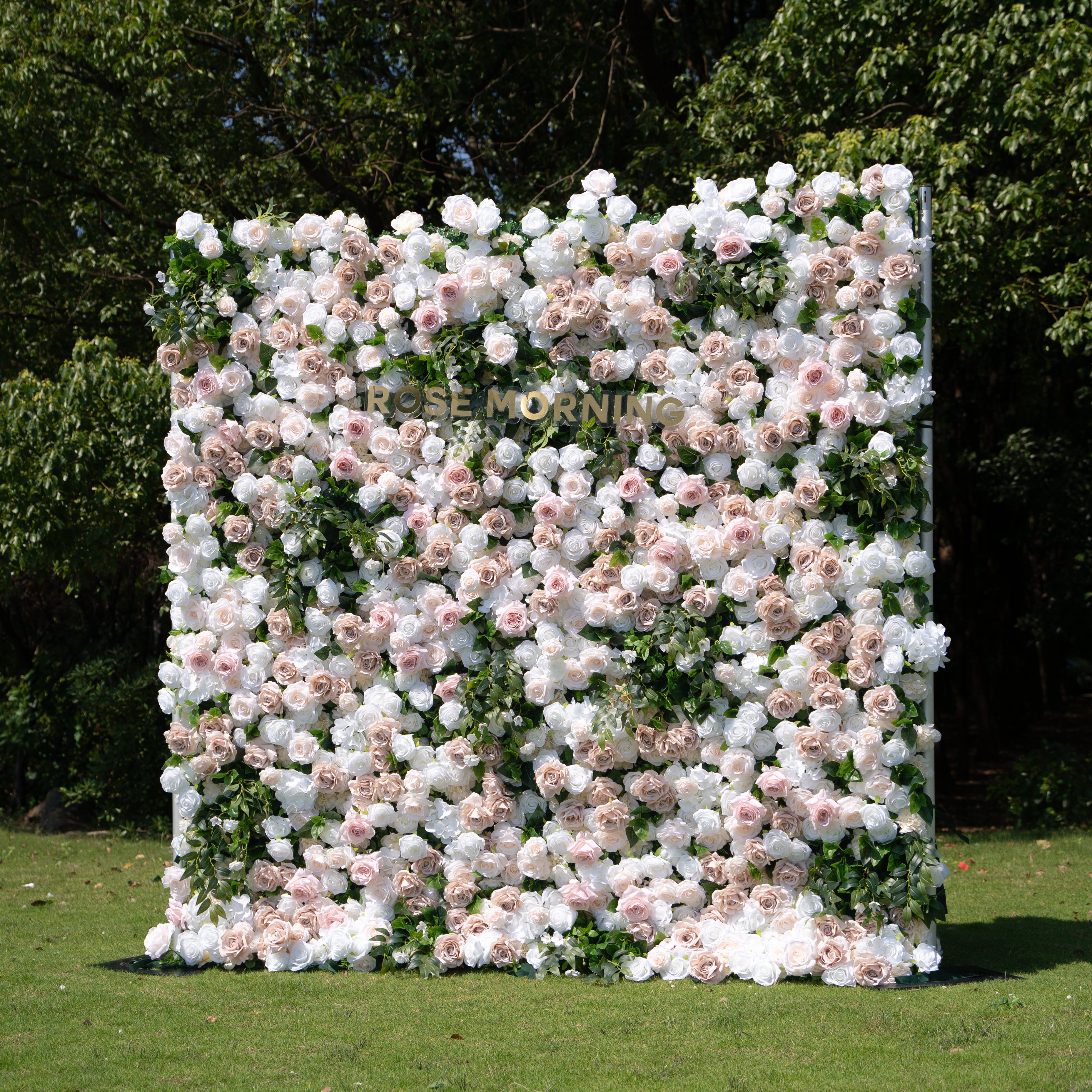 Milo：3D Fabric Artificial rolling up curtain flower wall