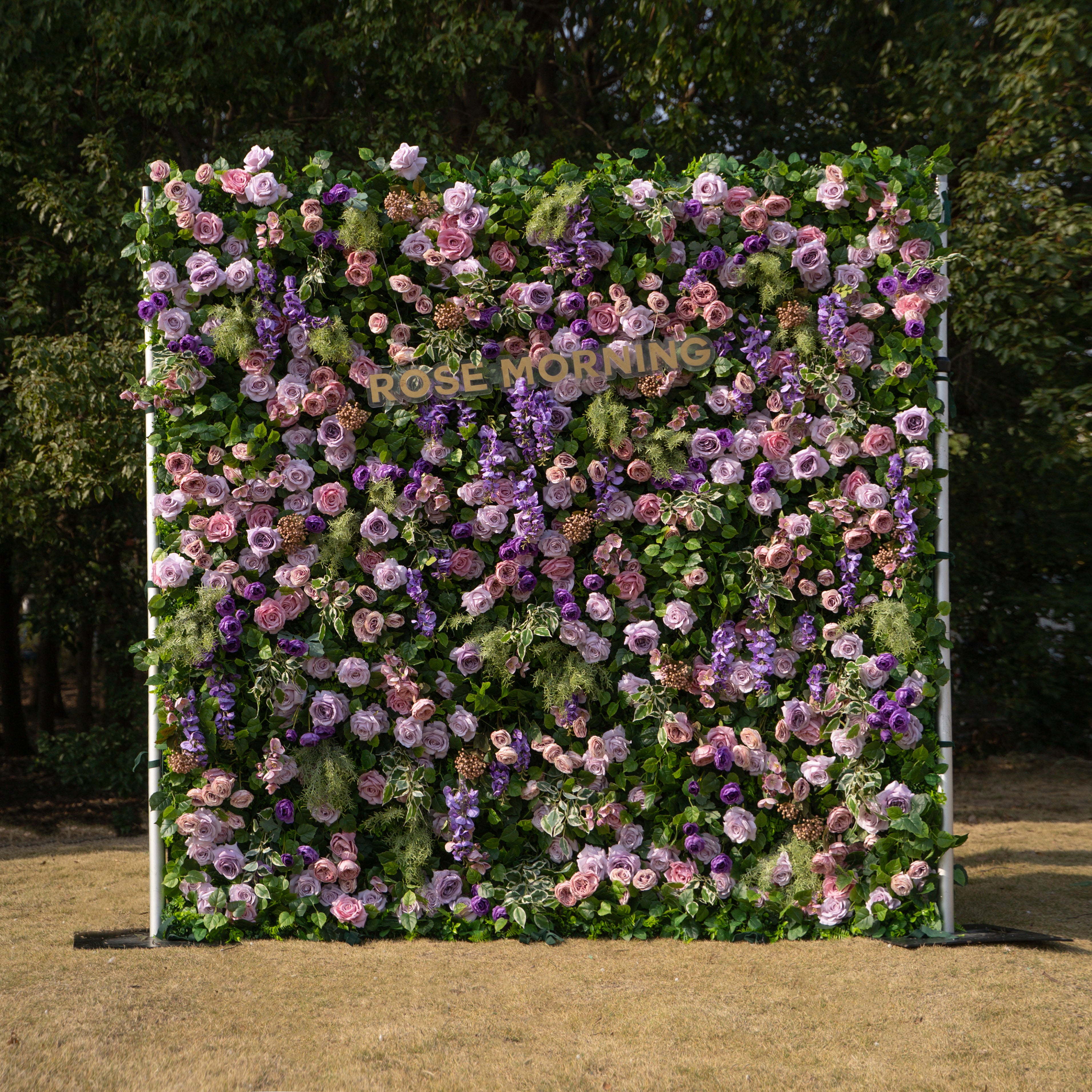 Morado：3D Fabric Artificial rolling up curtain flower wall
