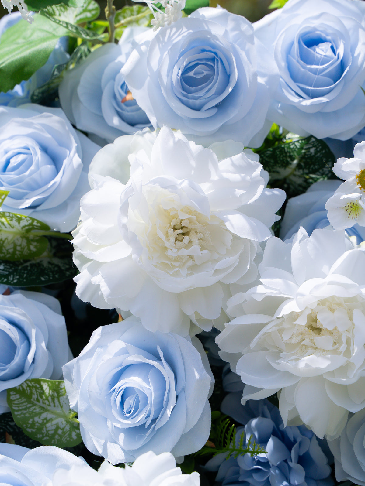 Nerelle: 3D Fabric Artificial Zip Up Curtain Flower Wall For Wedding and Events Decoration