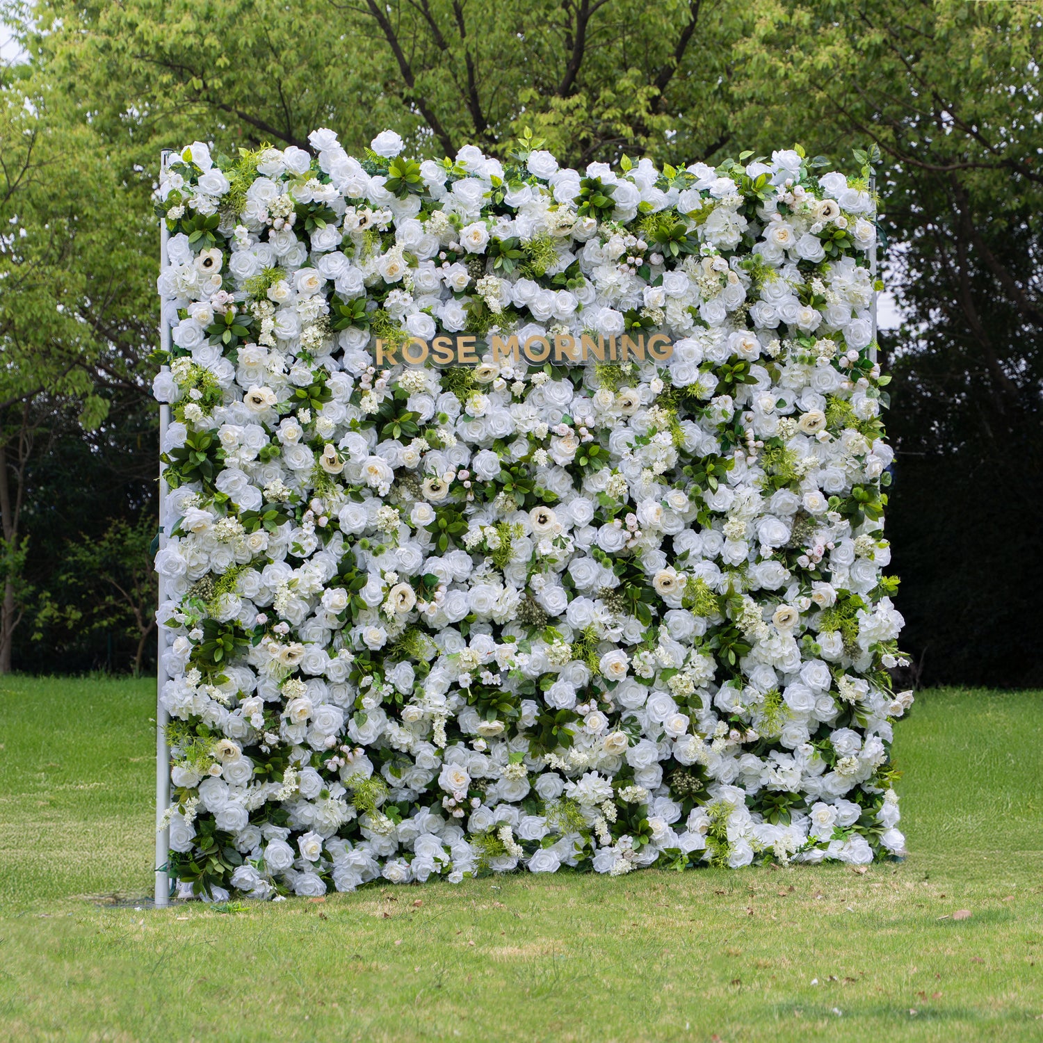 Olisa：5D Fabric Artificial rolling up curtain flower wall