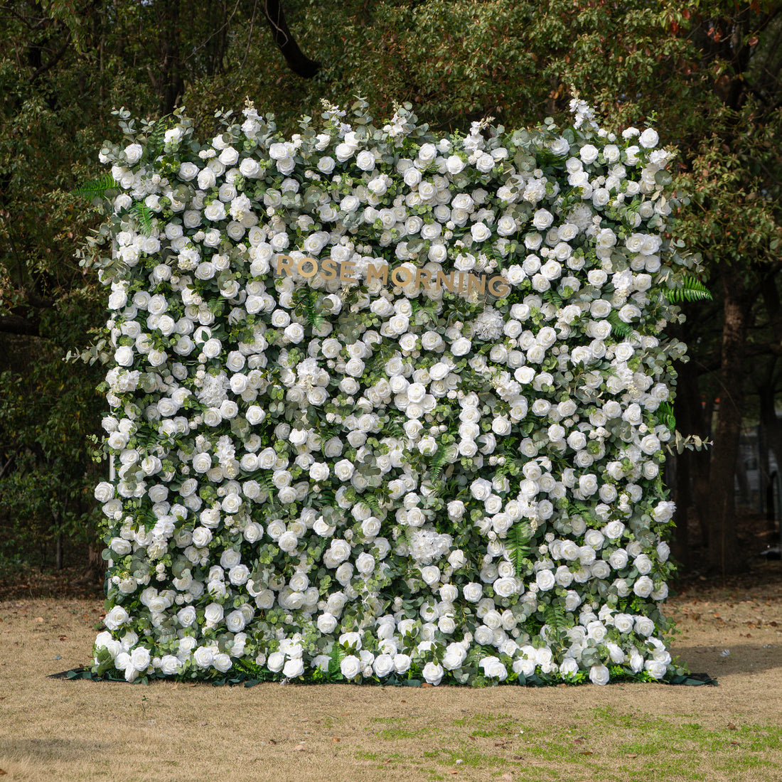 Orin: 5D Elegant White Silk Rose &amp; Greenery Wall Roll-Up Fabric Backdrop for Grand Garden Weddings &amp; Receptions
