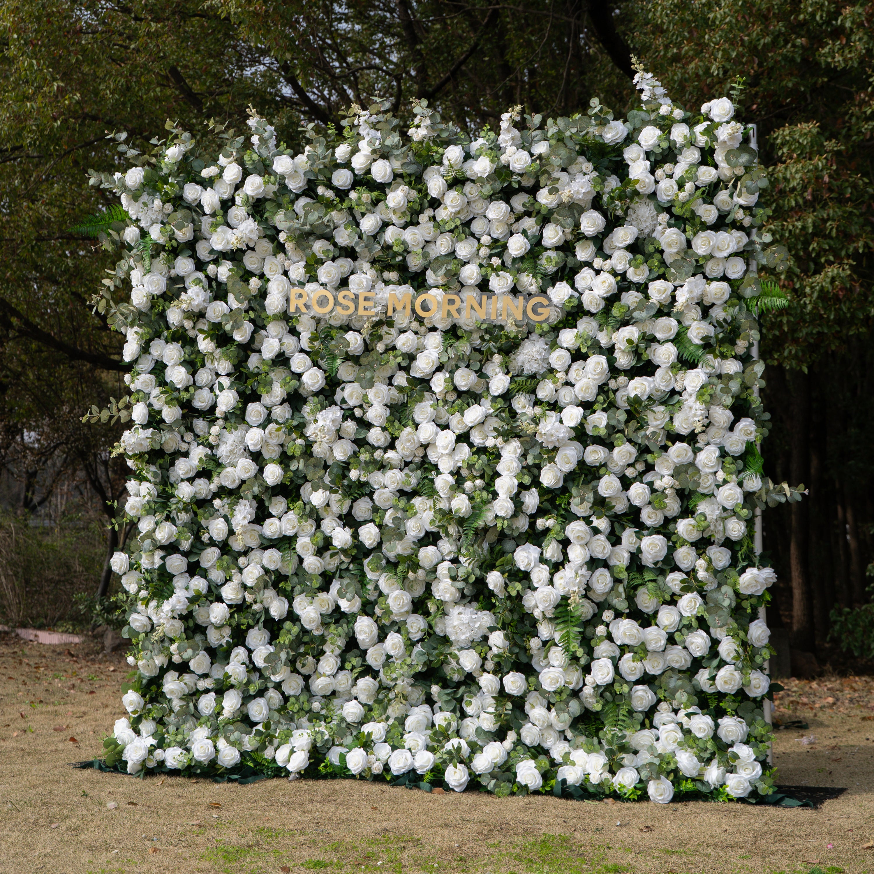 Orin: 5D Elegant White Silk Rose &amp; Greenery Wall Roll-Up Fabric Backdrop for Grand Garden Weddings &amp; Receptions