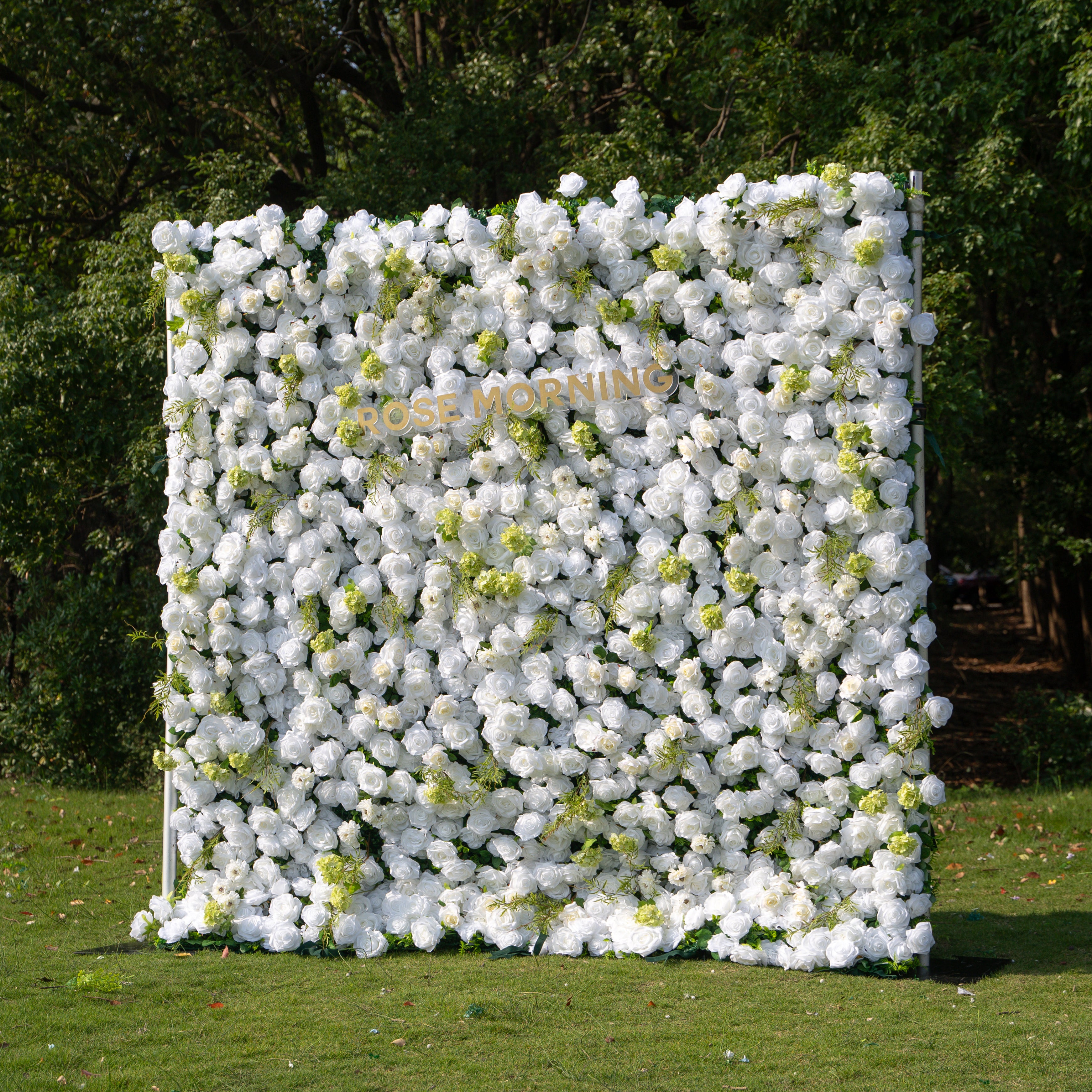 Patty：4D Fabric Artificial rolling up curtain flower wall